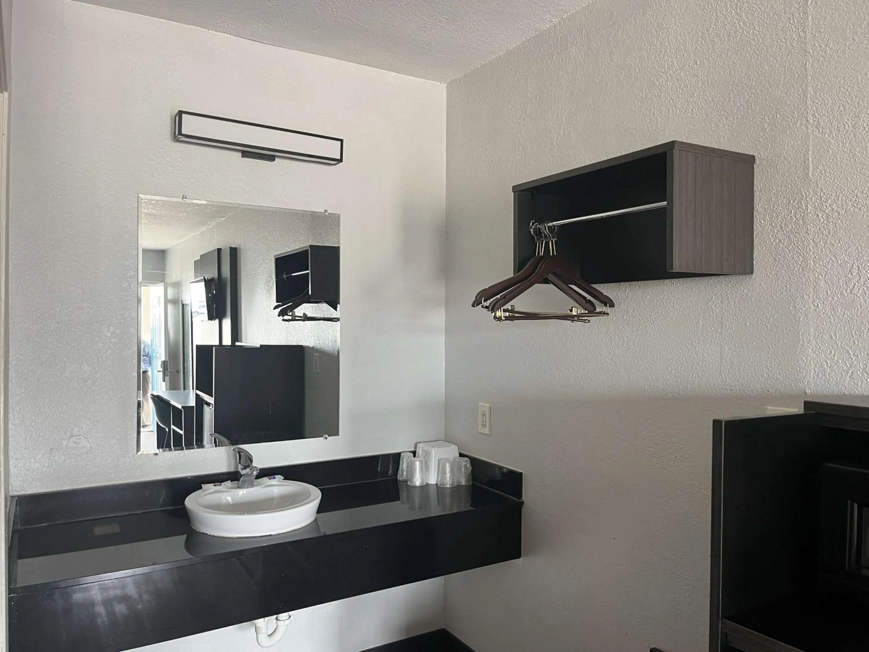 Bathroom in Motel 6 Seguin TX