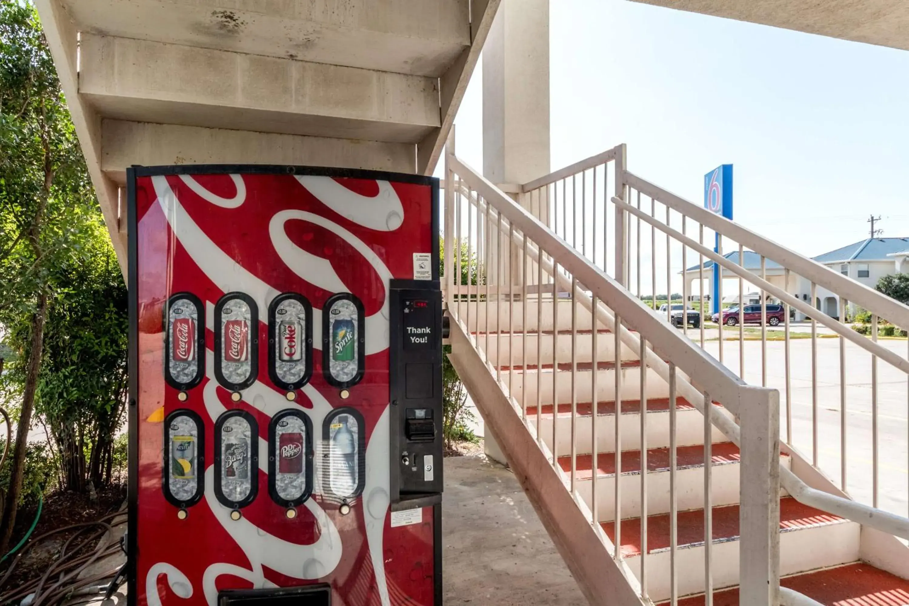 Property building in Motel 6 Seguin TX Property building in Motel 6 Seguin TX