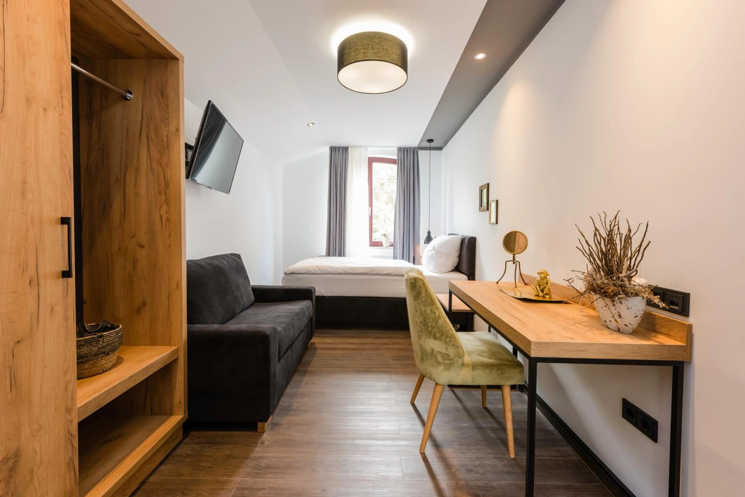 Photo of the whole room, Bed in 360 Grad Hotel & Bar