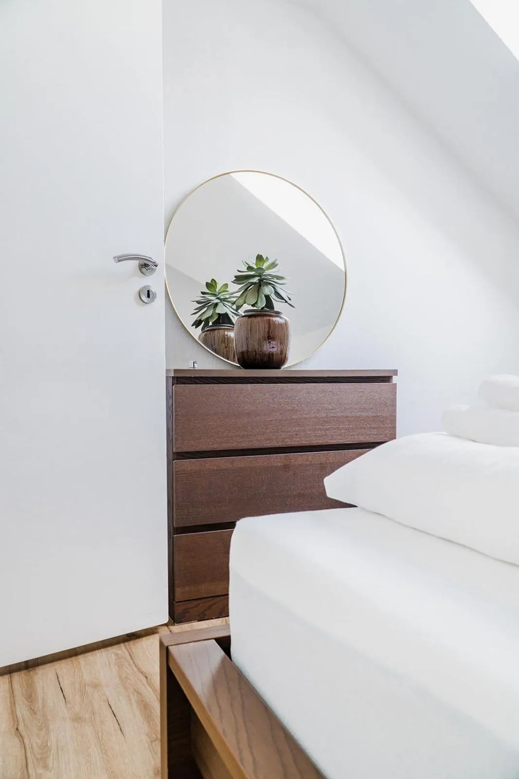 Photo of the whole room, Bed in 360 Grad Hotel & Bar