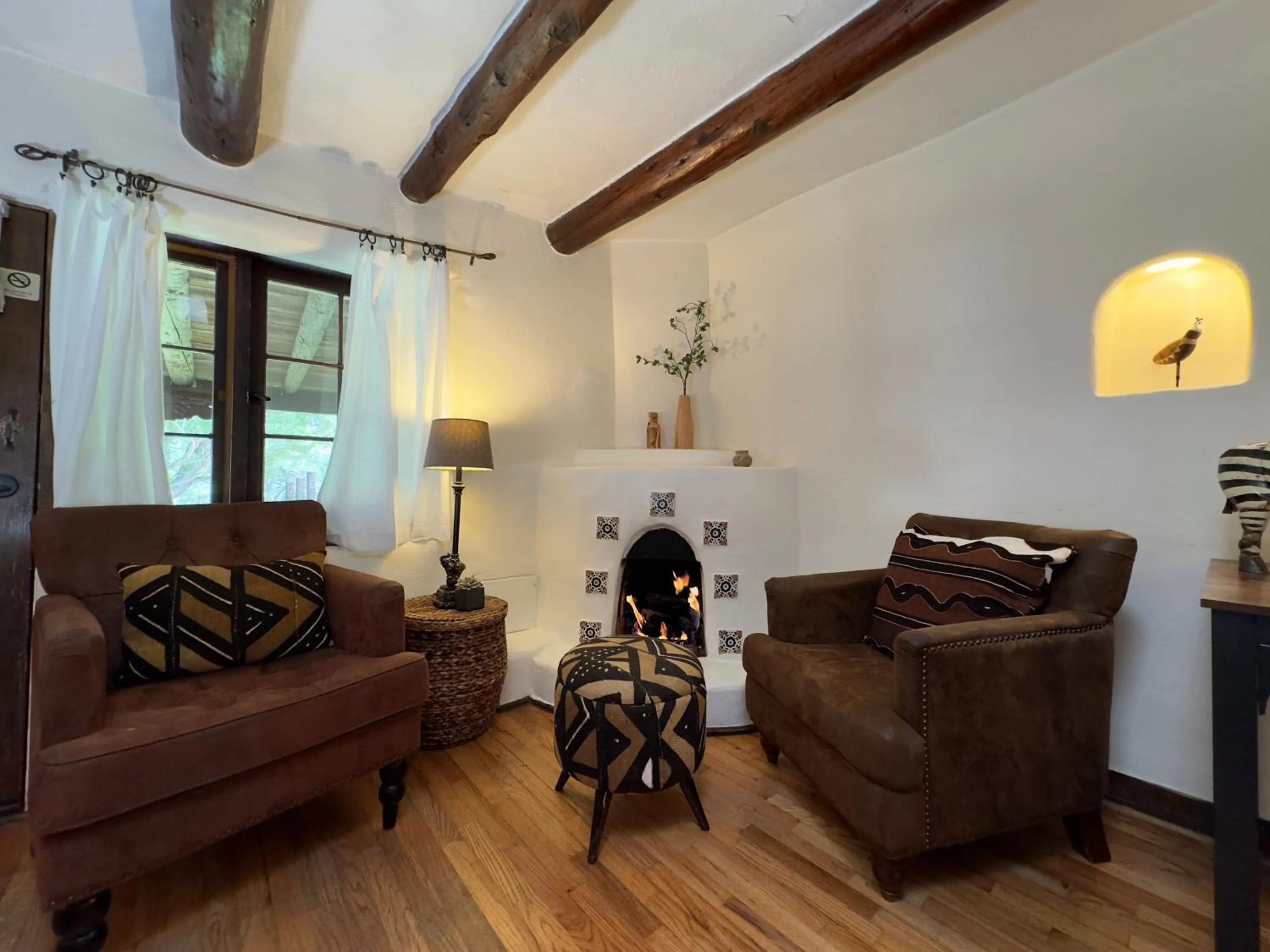 Old Taos Guesthouse B&B