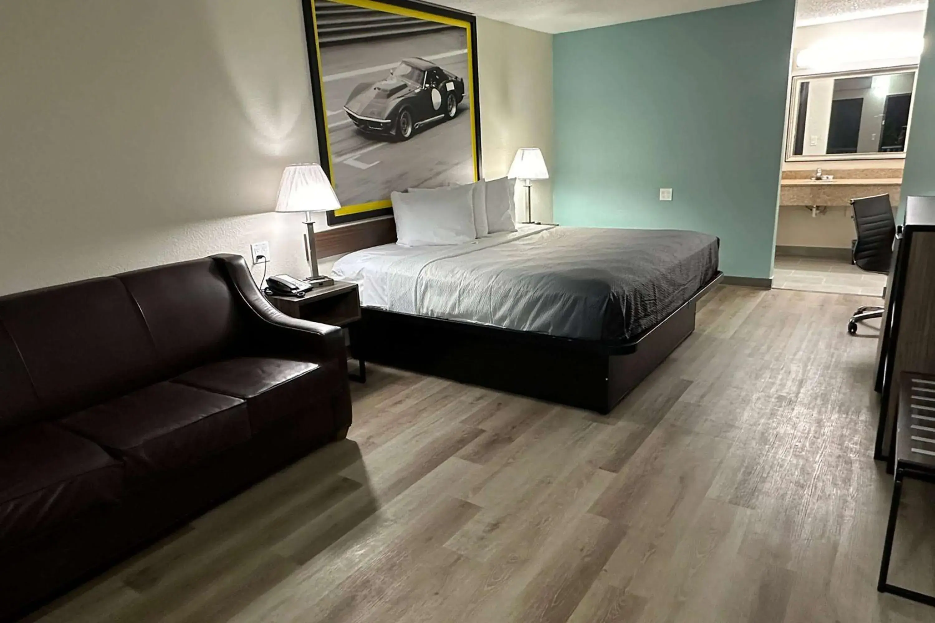 Photo of the whole room, Bed in Super 8 by Wyndham Kannapolis Photo of the whole room, Bed in Super 8 by Wyndham Kannapolis