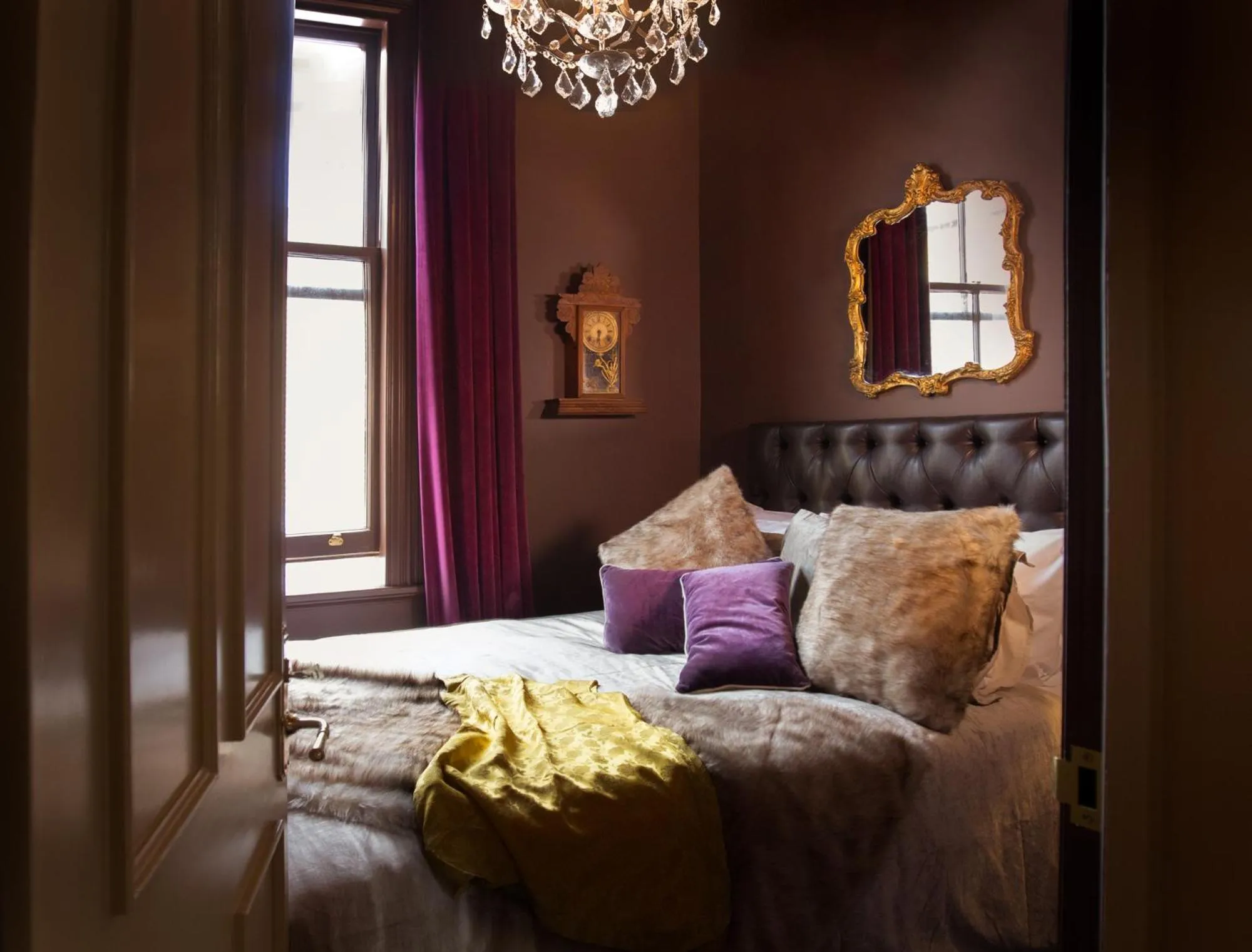 Bed in The Royal Hotel Featherston - Boutique Hotel