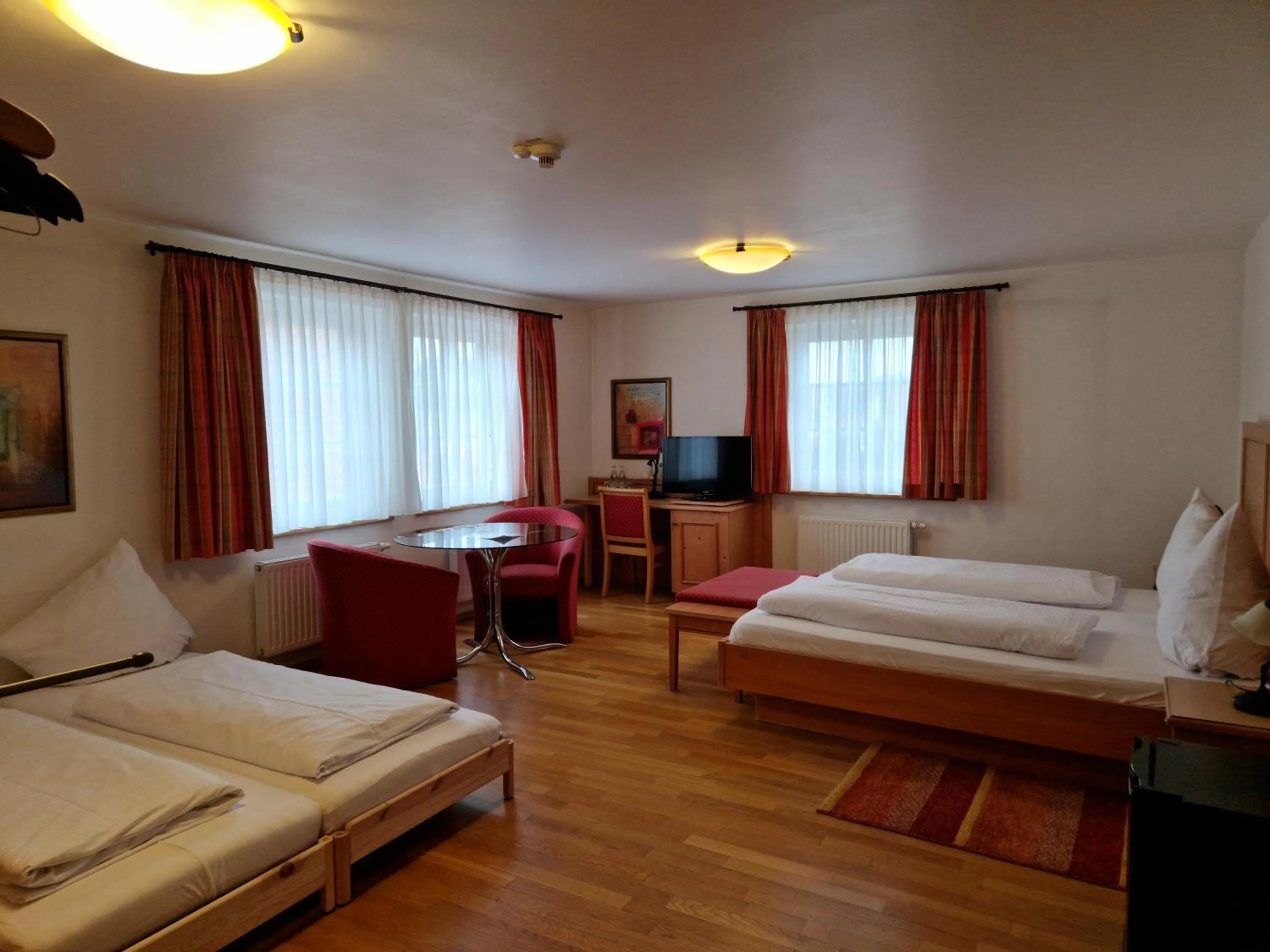 Photo of the whole room, Bed in Landgasthof Krone