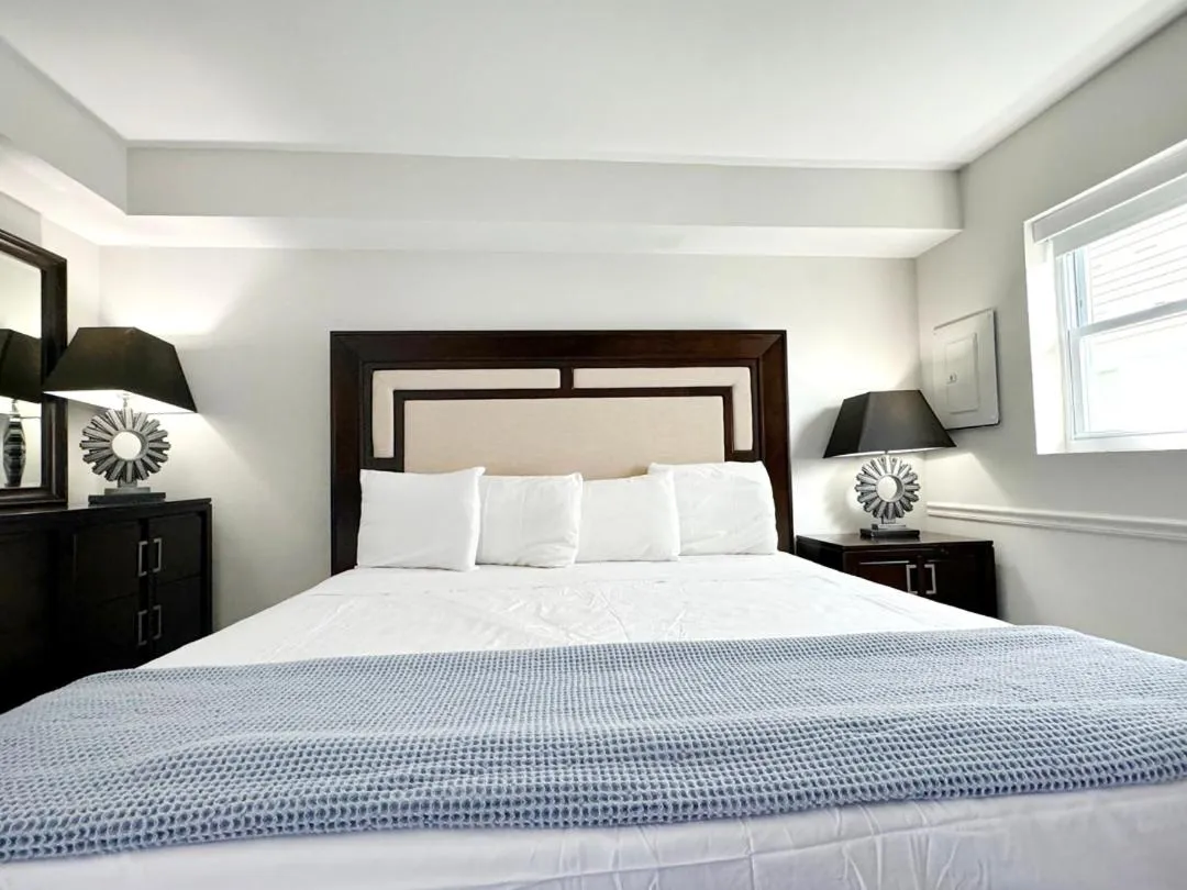 Bed in Coliseum Ocean Resort