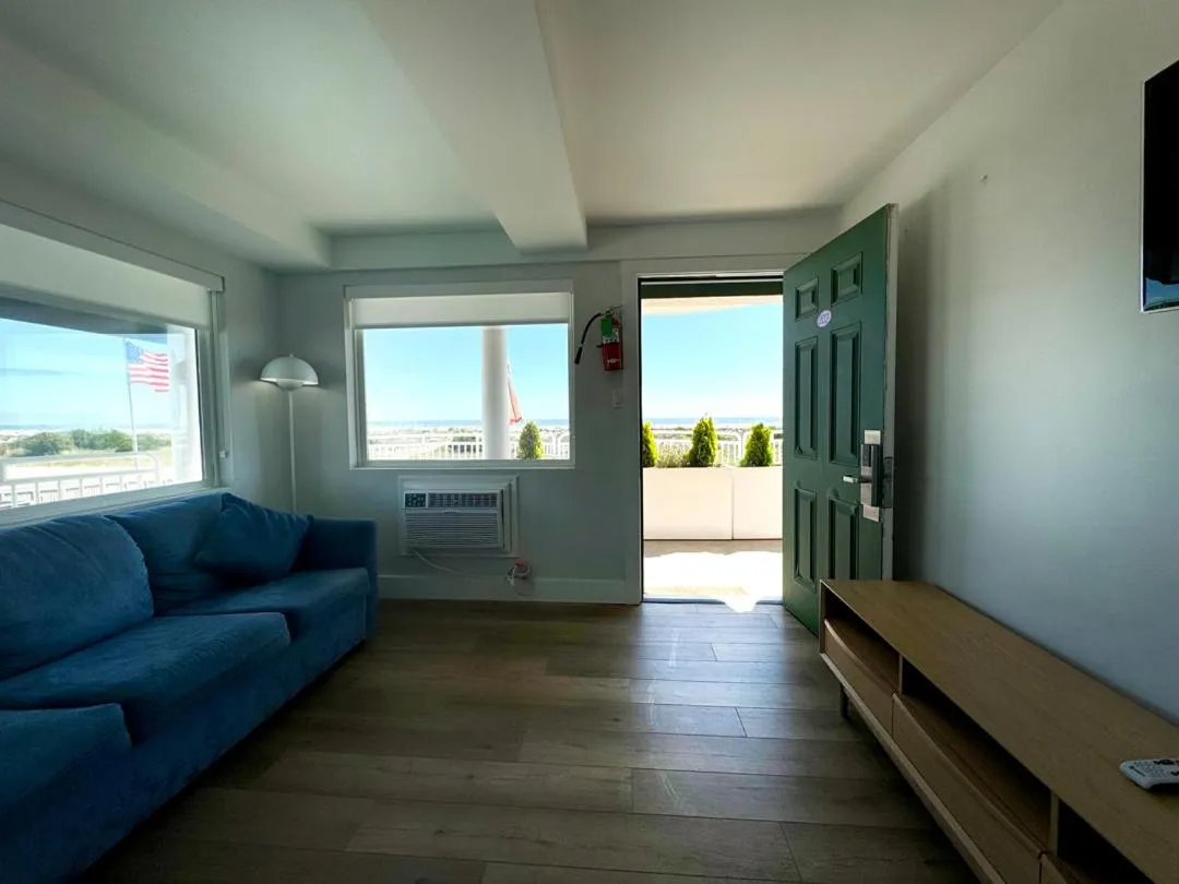 Coliseum Ocean Resort