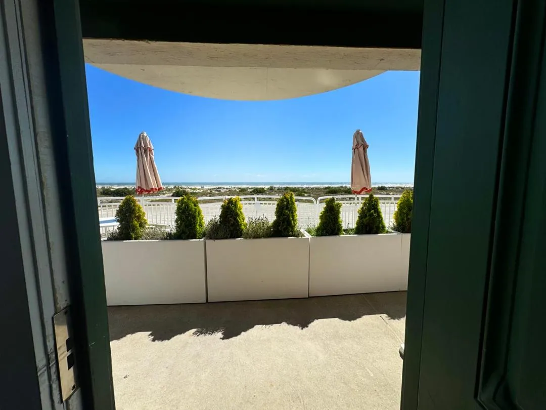 Coliseum Ocean Resort