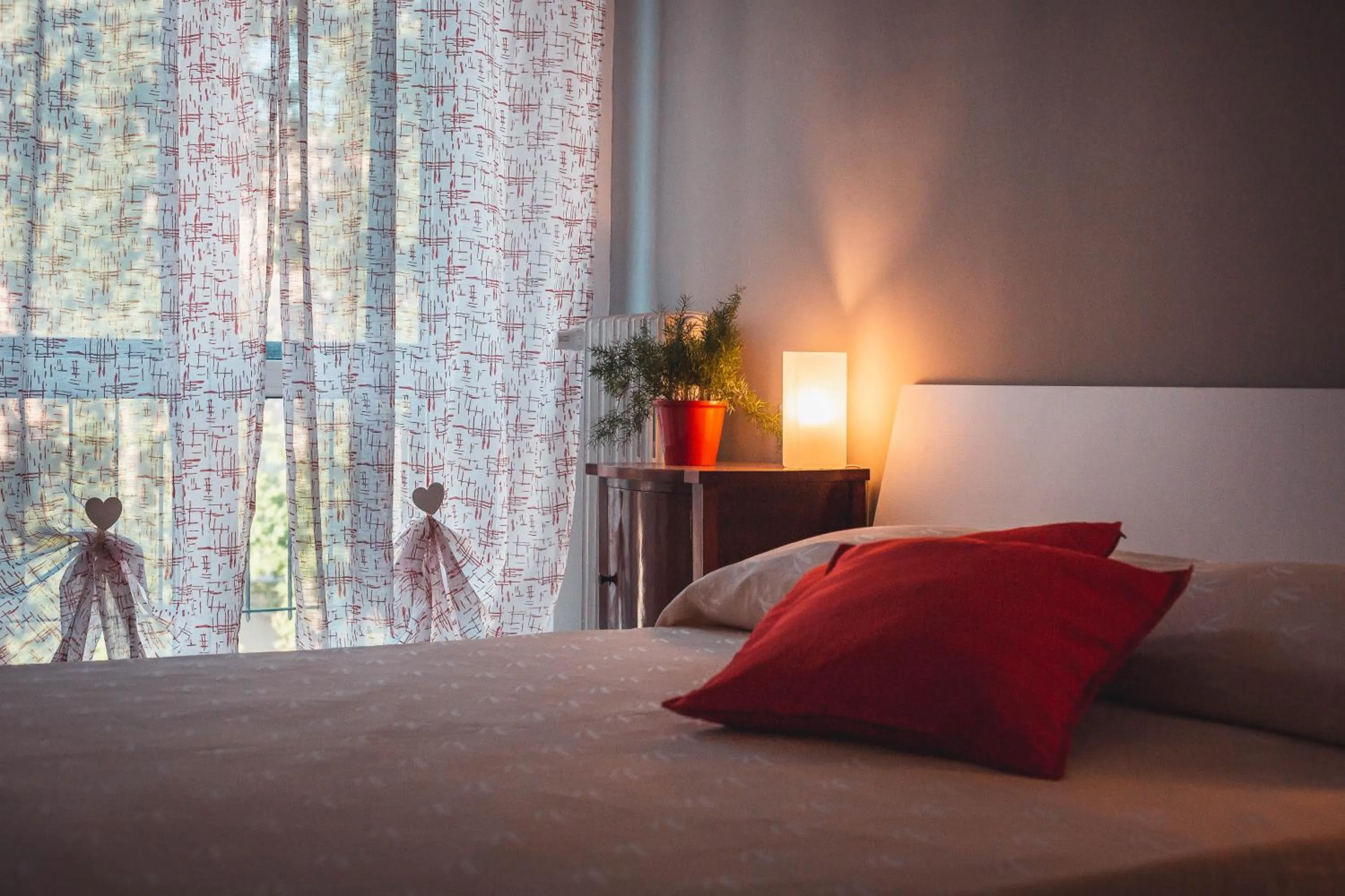 Other, Bed in Be Your Home - Guest House Colors