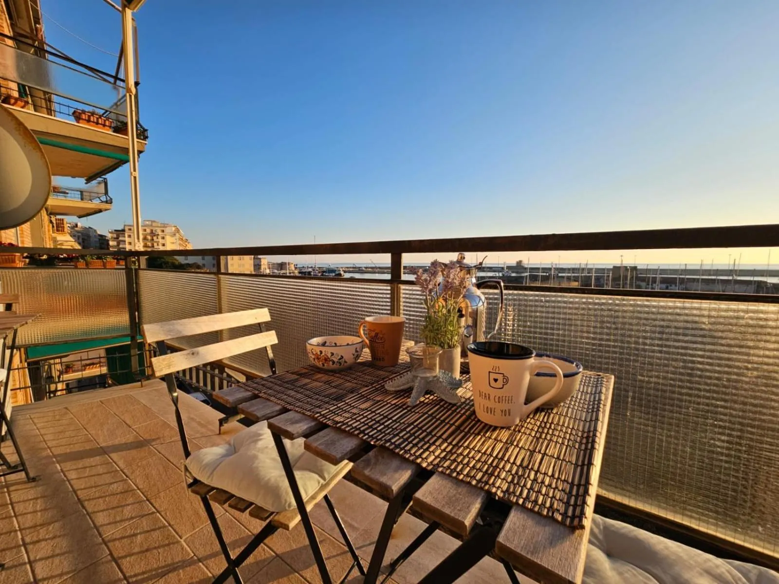 Balcony/Terrace in Be Your Home - Guest House Colors
