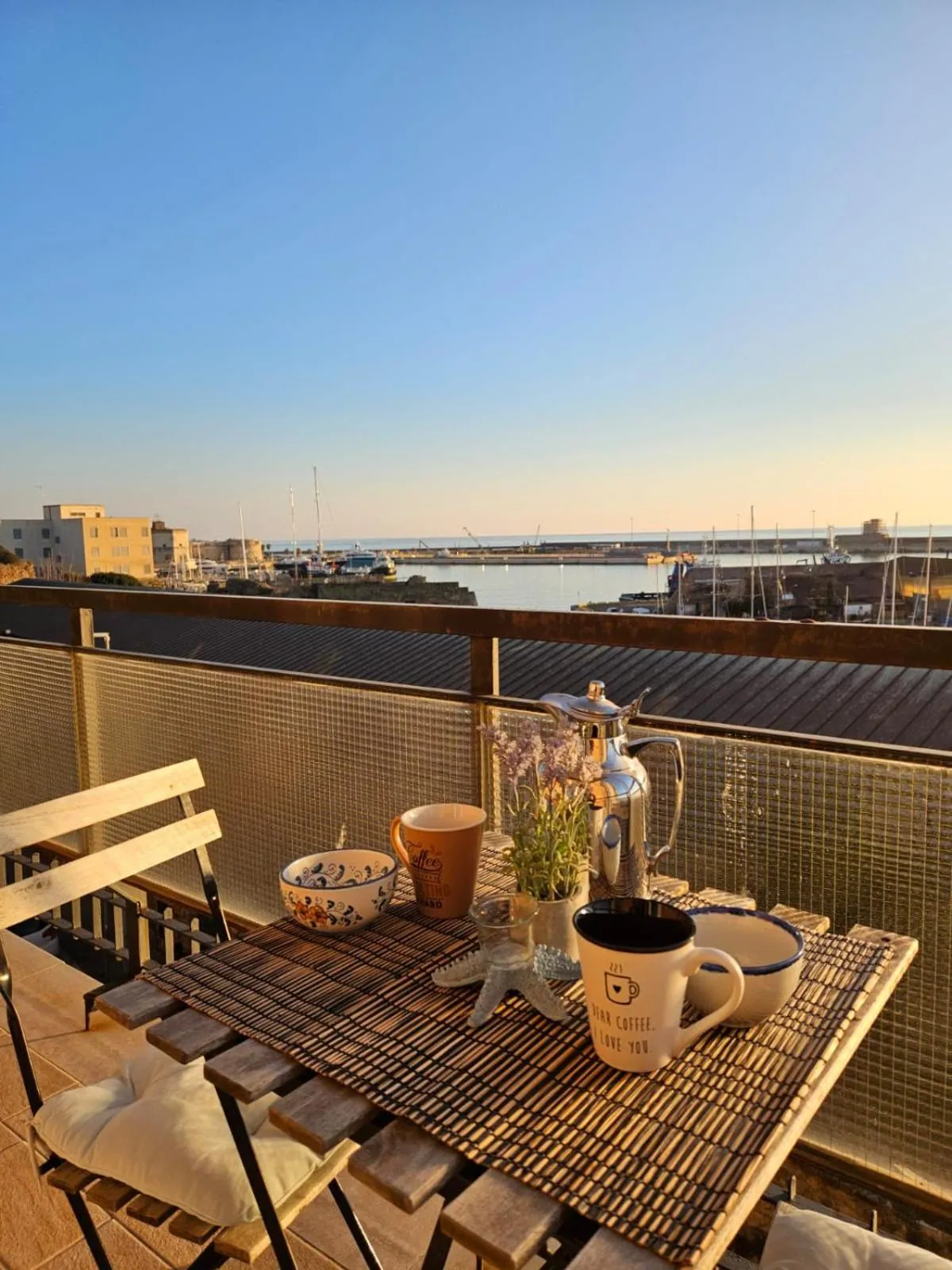 Balcony/Terrace in Be Your Home - Guest House Colors