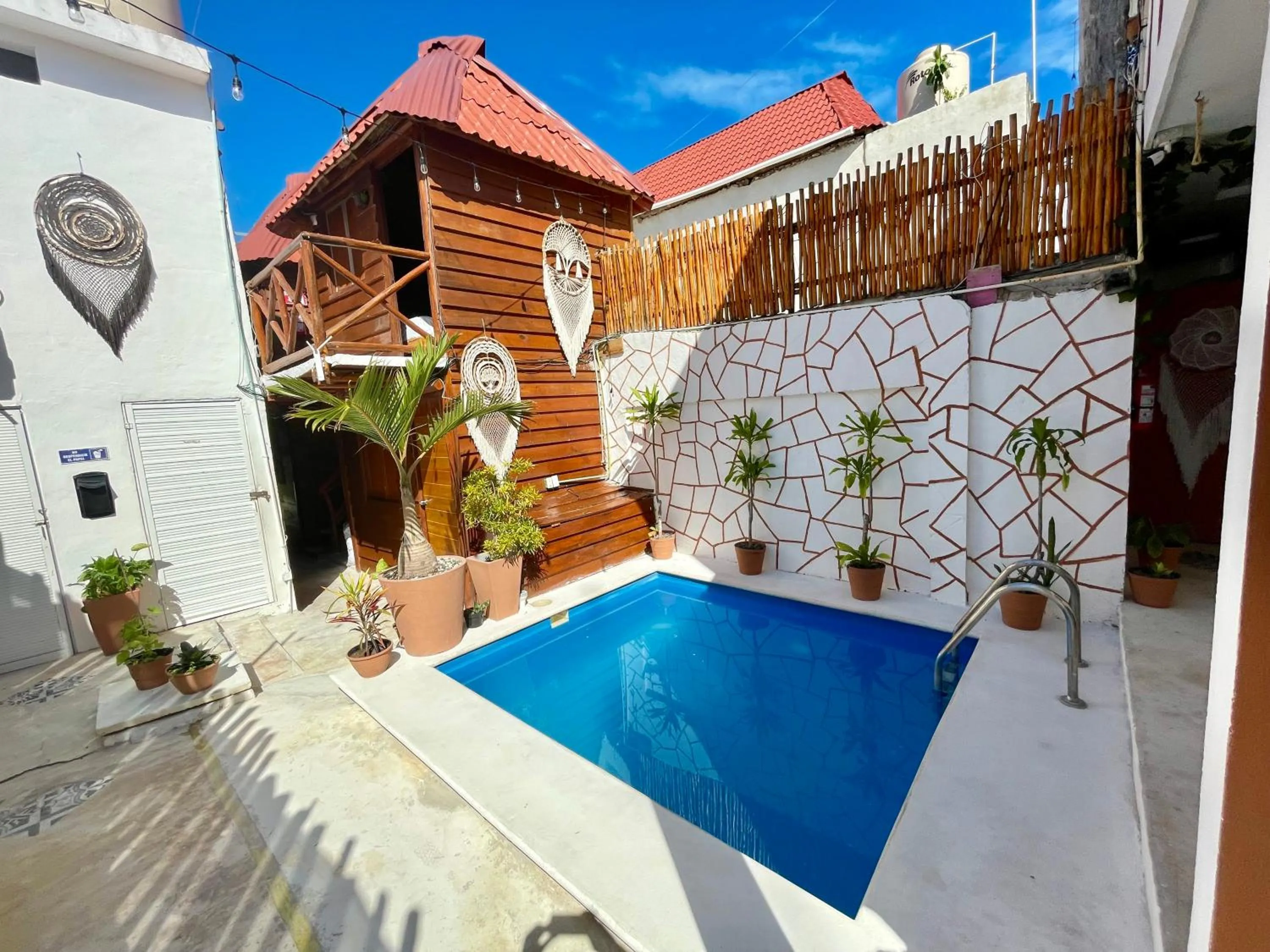 Swimming pool in Hotel AKBAL Holbox