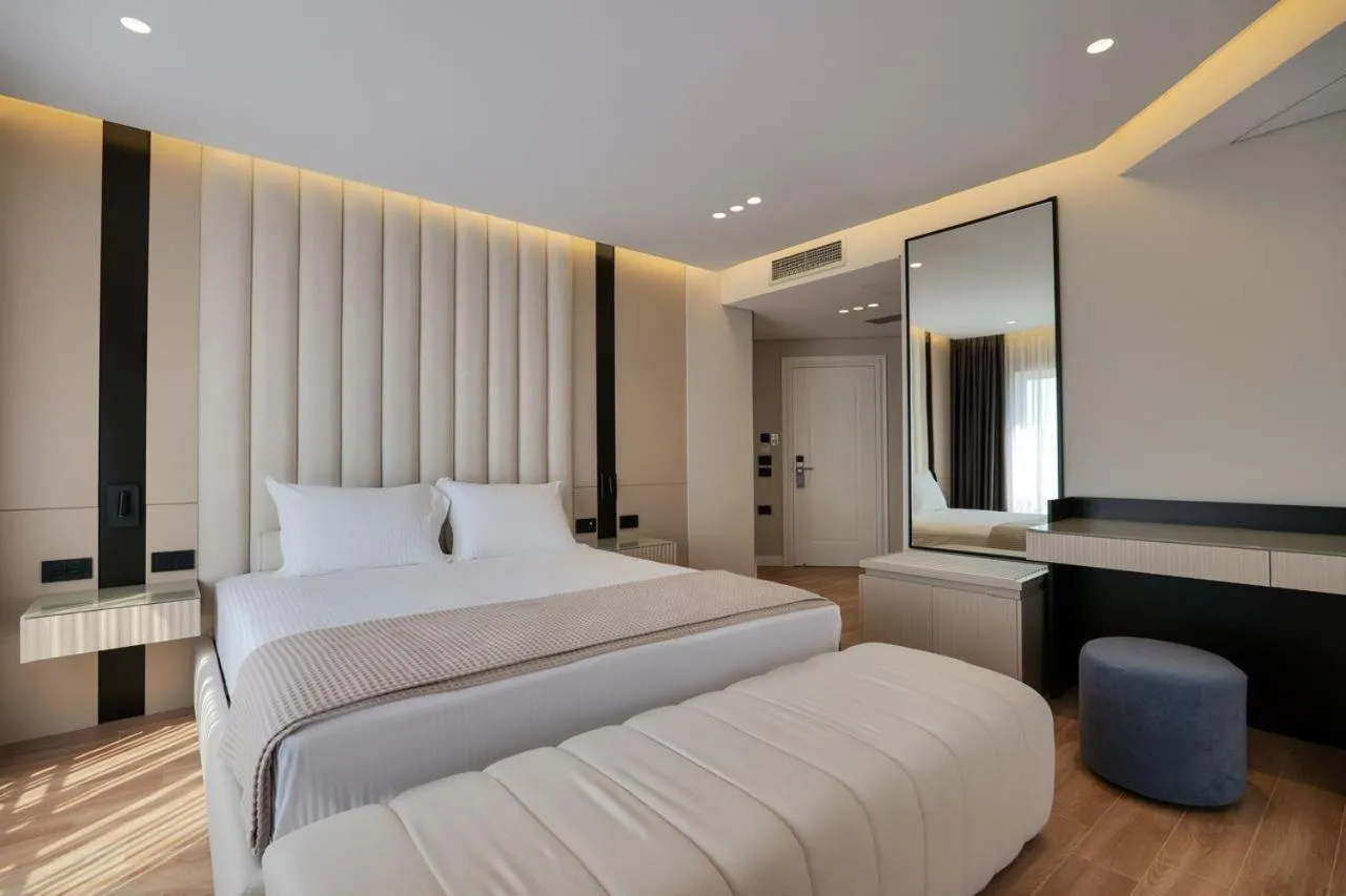 AMI MAR Hotel