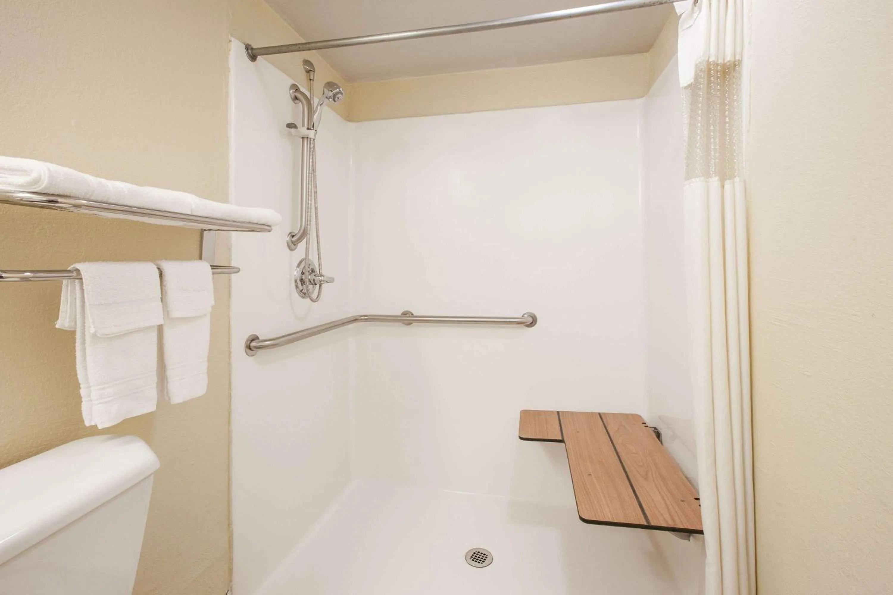Bathroom in Days Inn by Wyndham Okemah