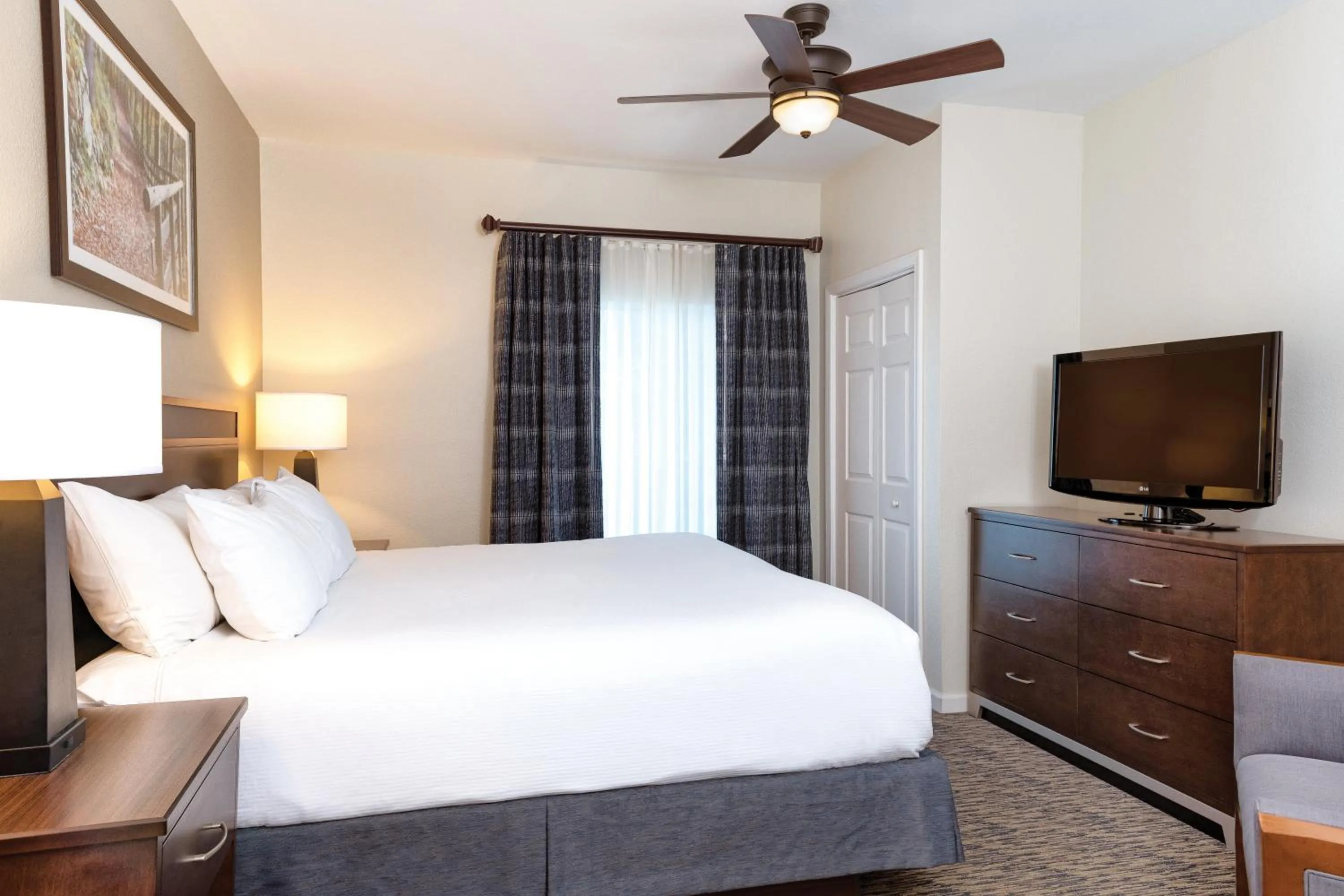 Bedroom, Bed in Club Wyndham Mountain Vista