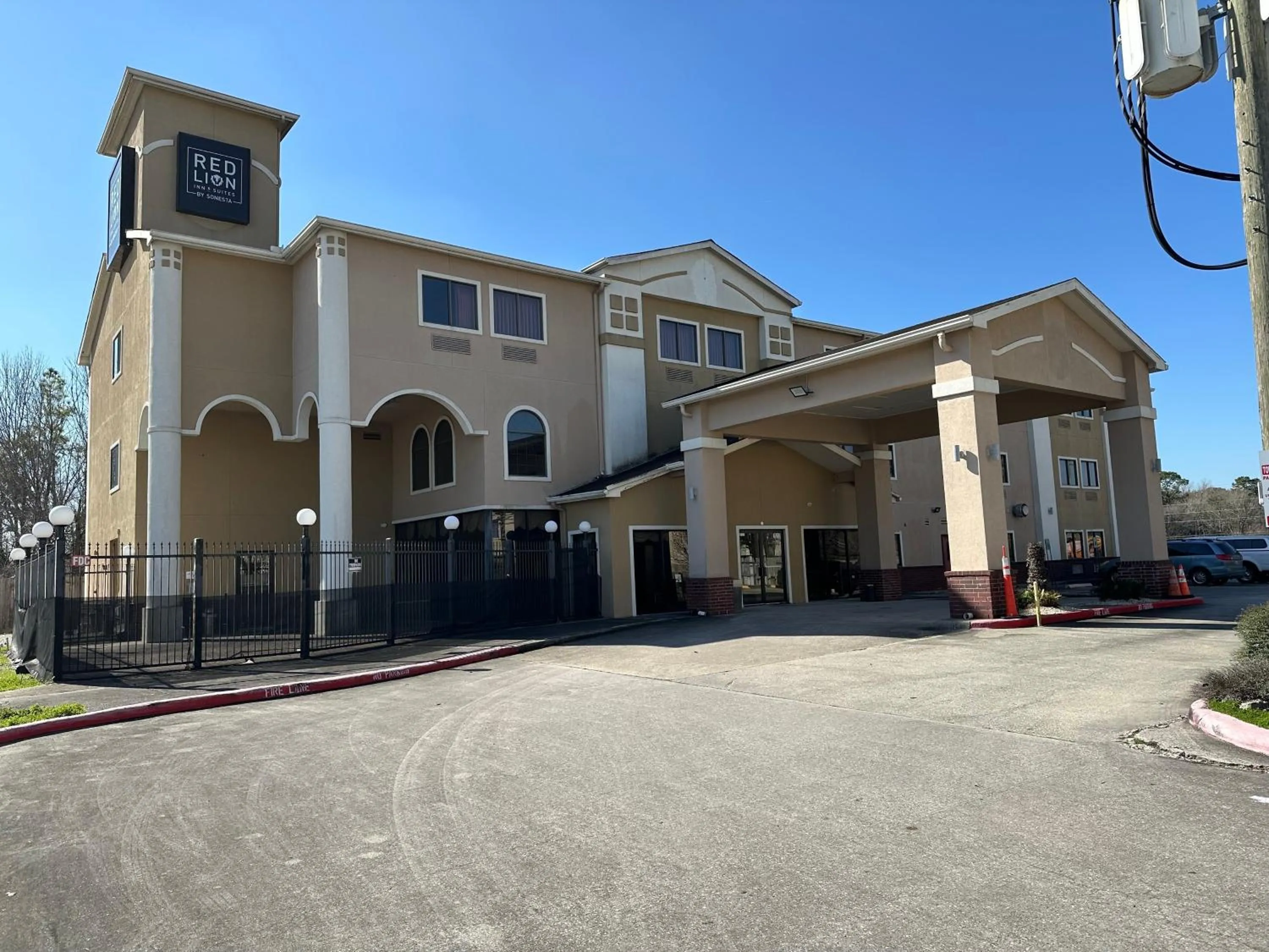 Super 8 by Wyndham Intercontinental Houston TX