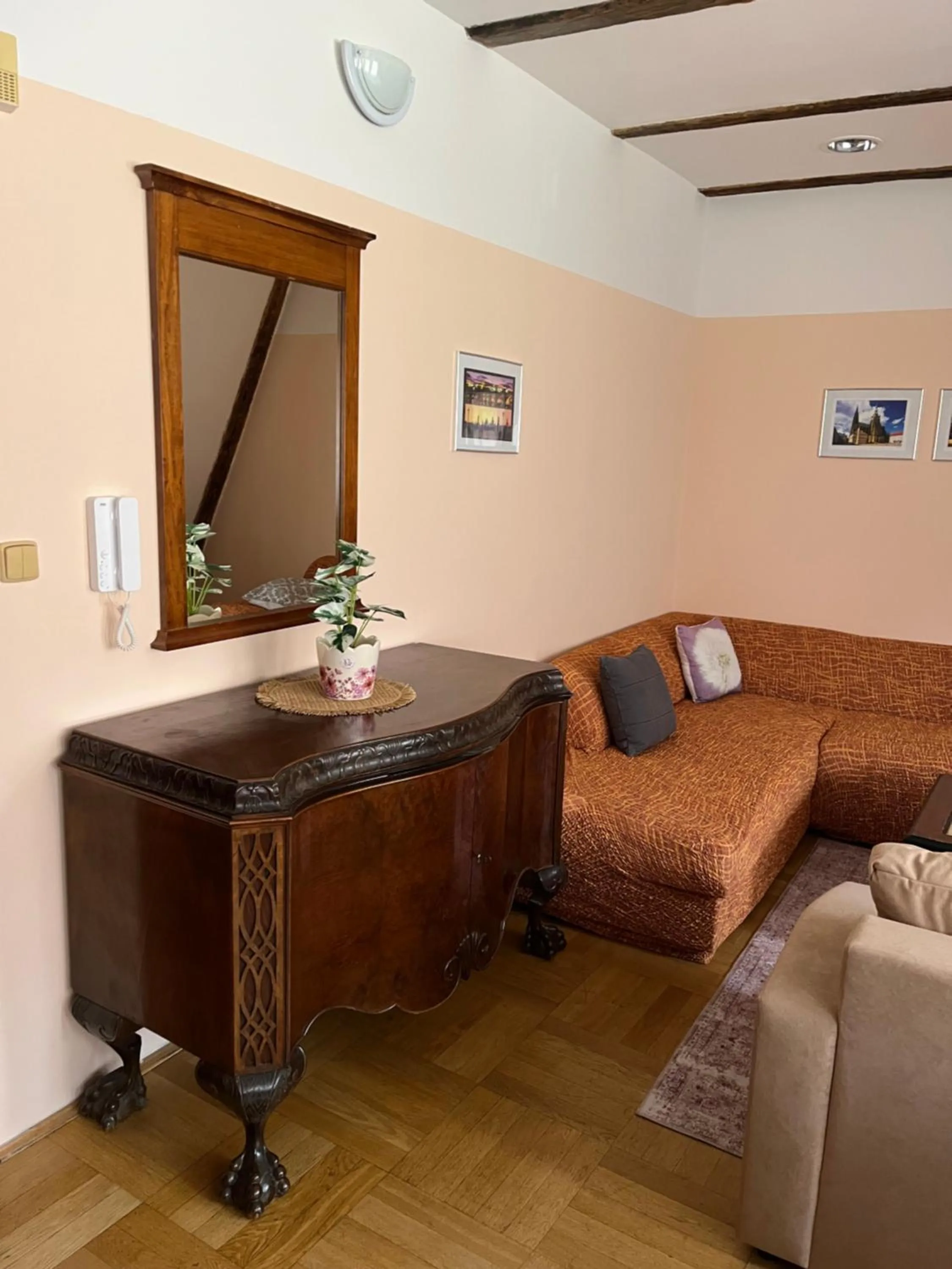 Residence u Vejvodů