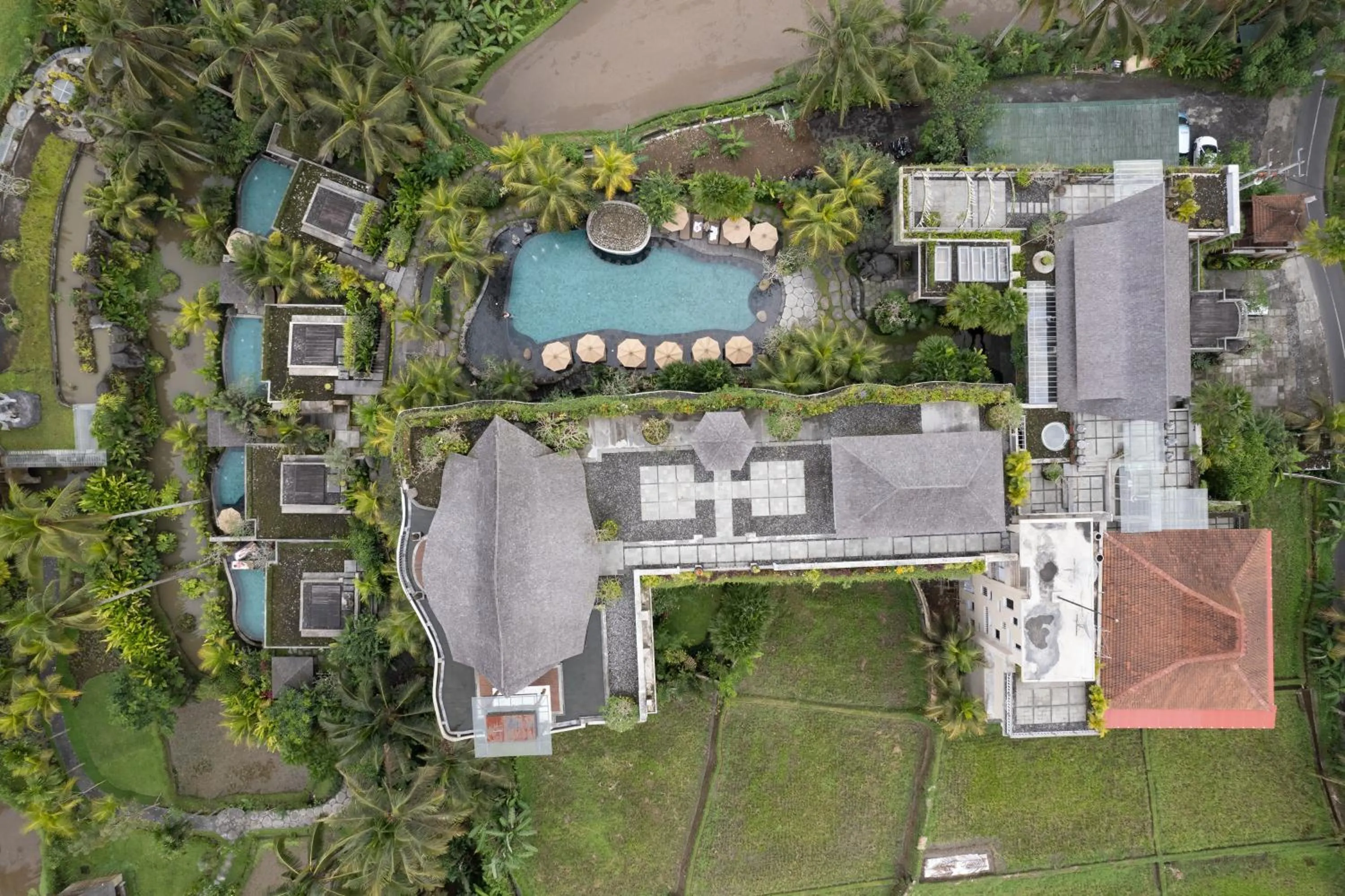 Parking in Kuwarasan A Pramana Experience