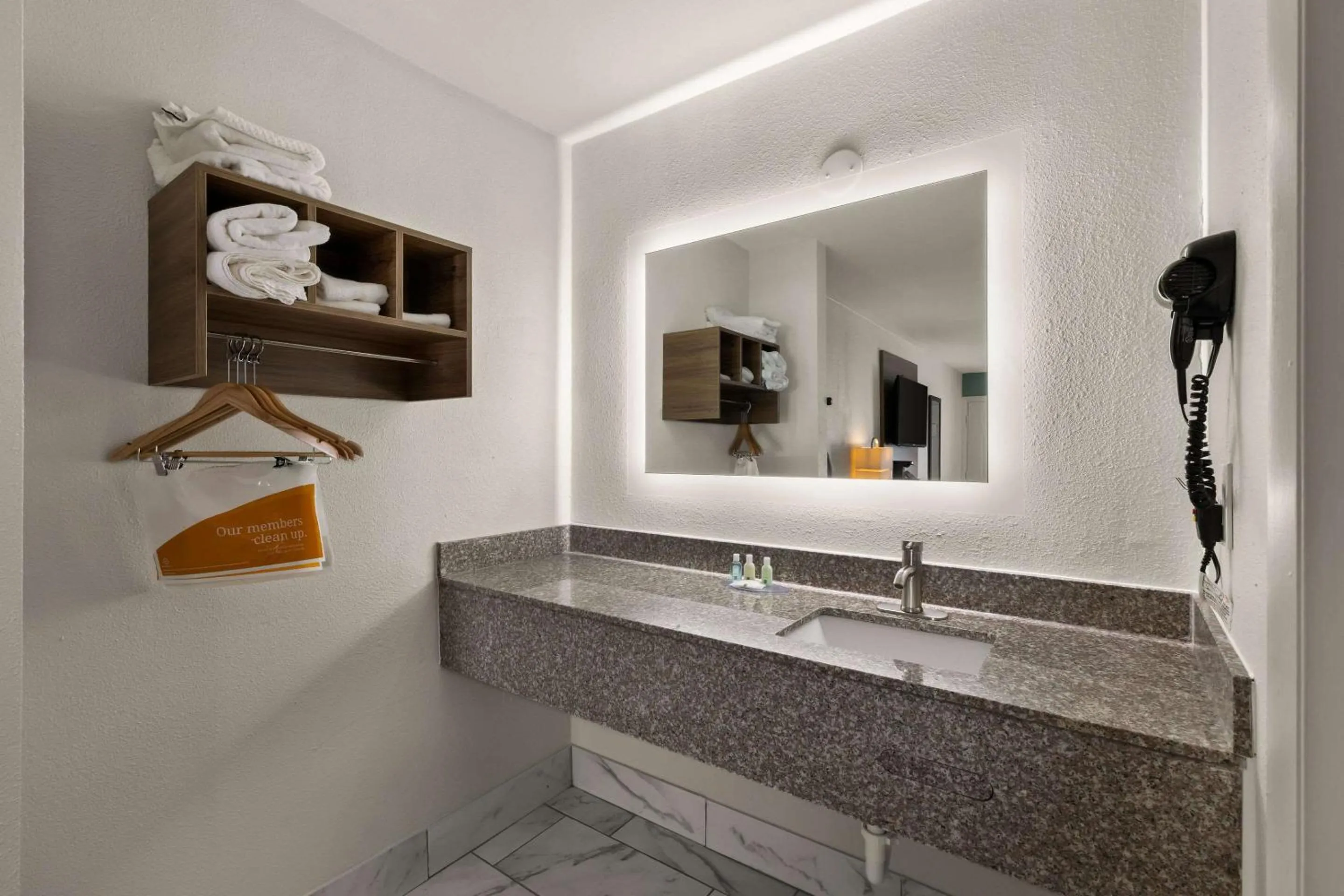 Bedroom in Quality Inn