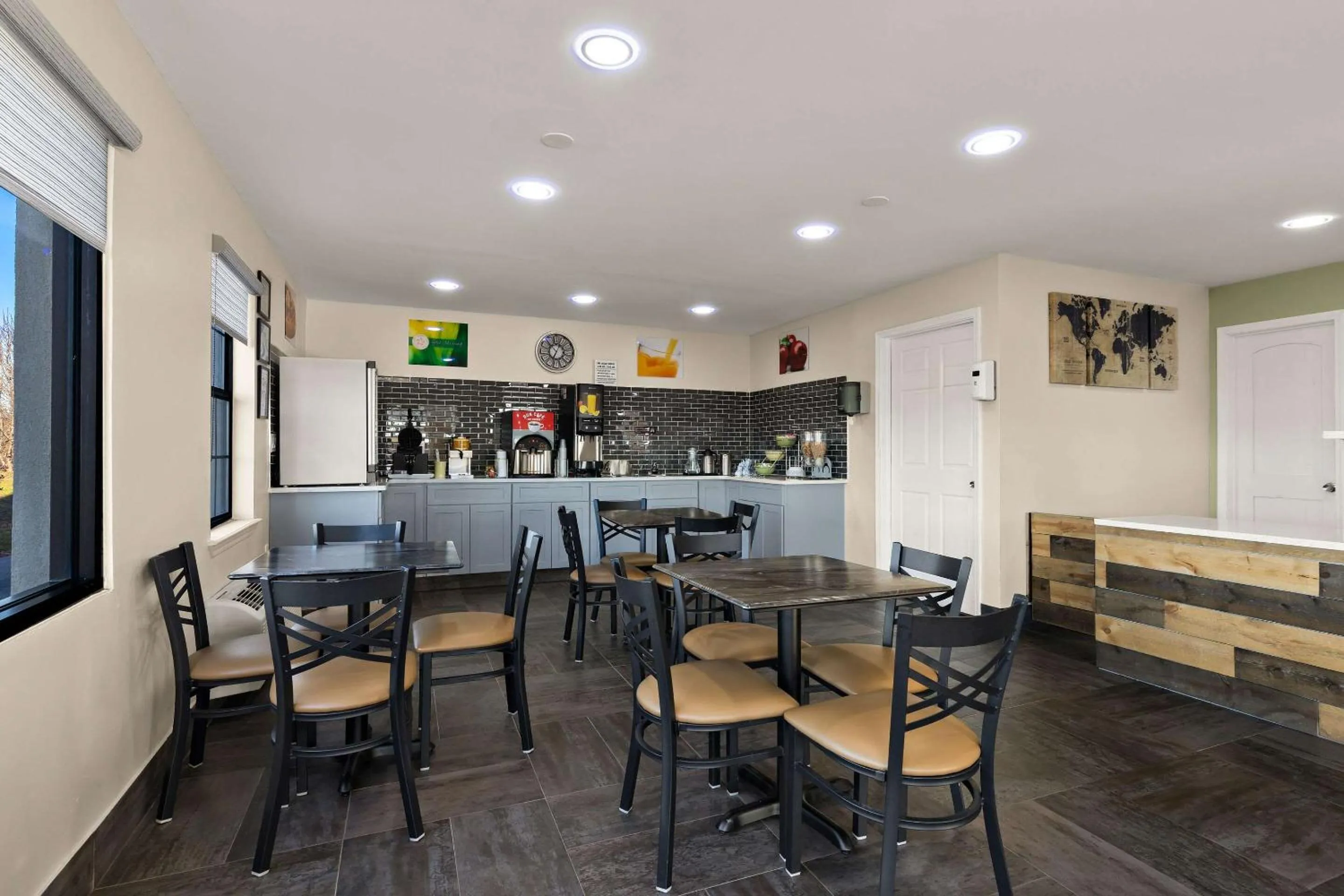 Breakfast in Quality Inn