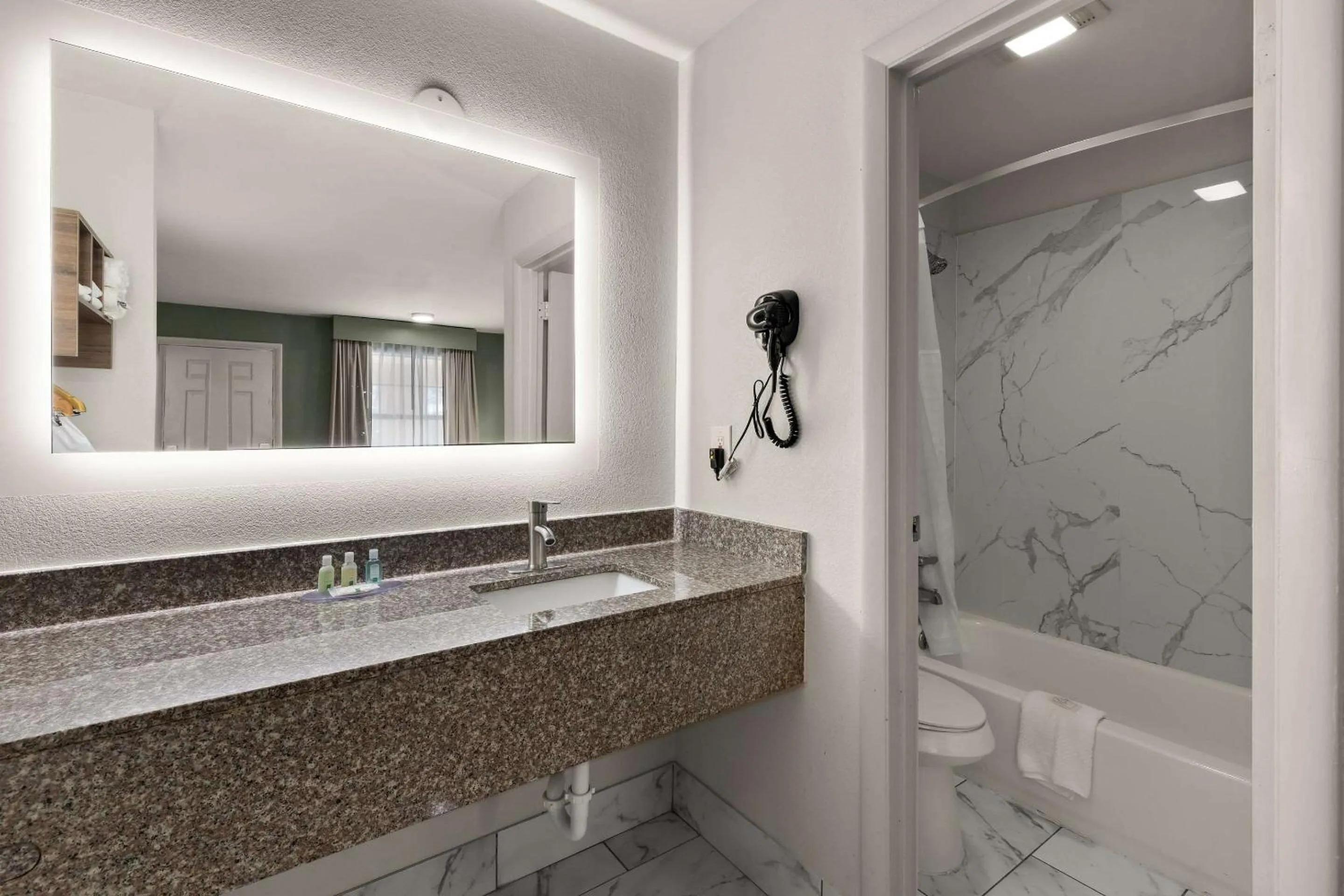 Bedroom in Quality Inn