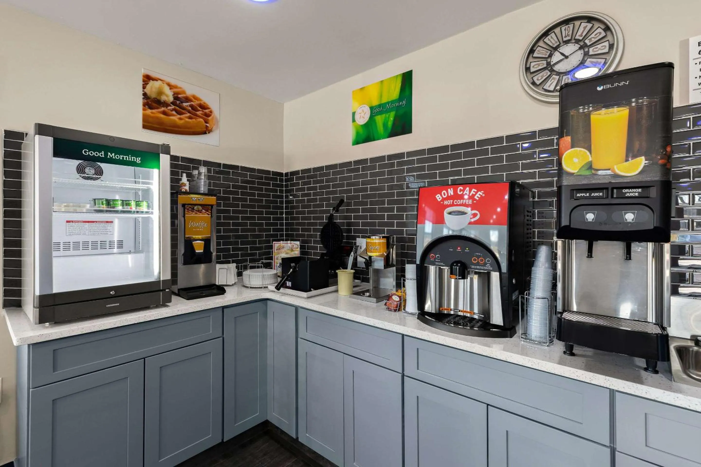 Breakfast in Quality Inn