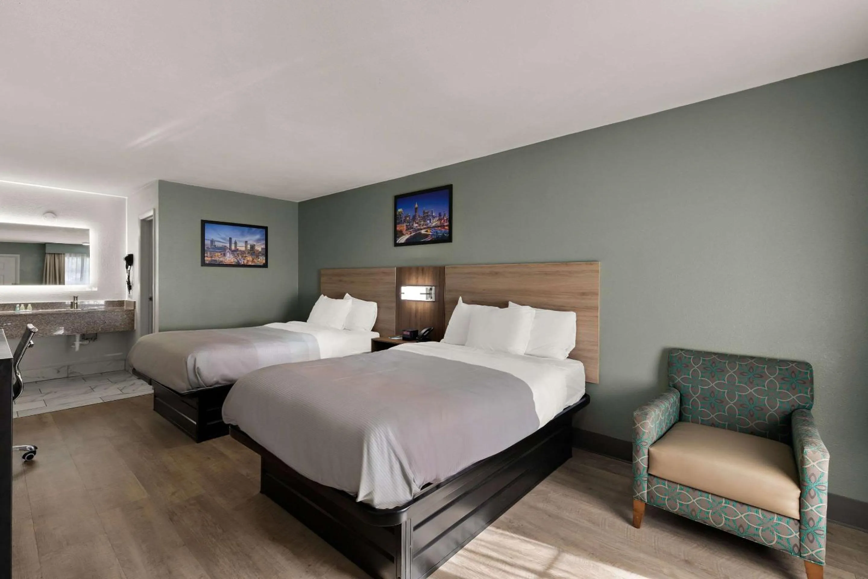 Bedroom, Bed in Quality Inn