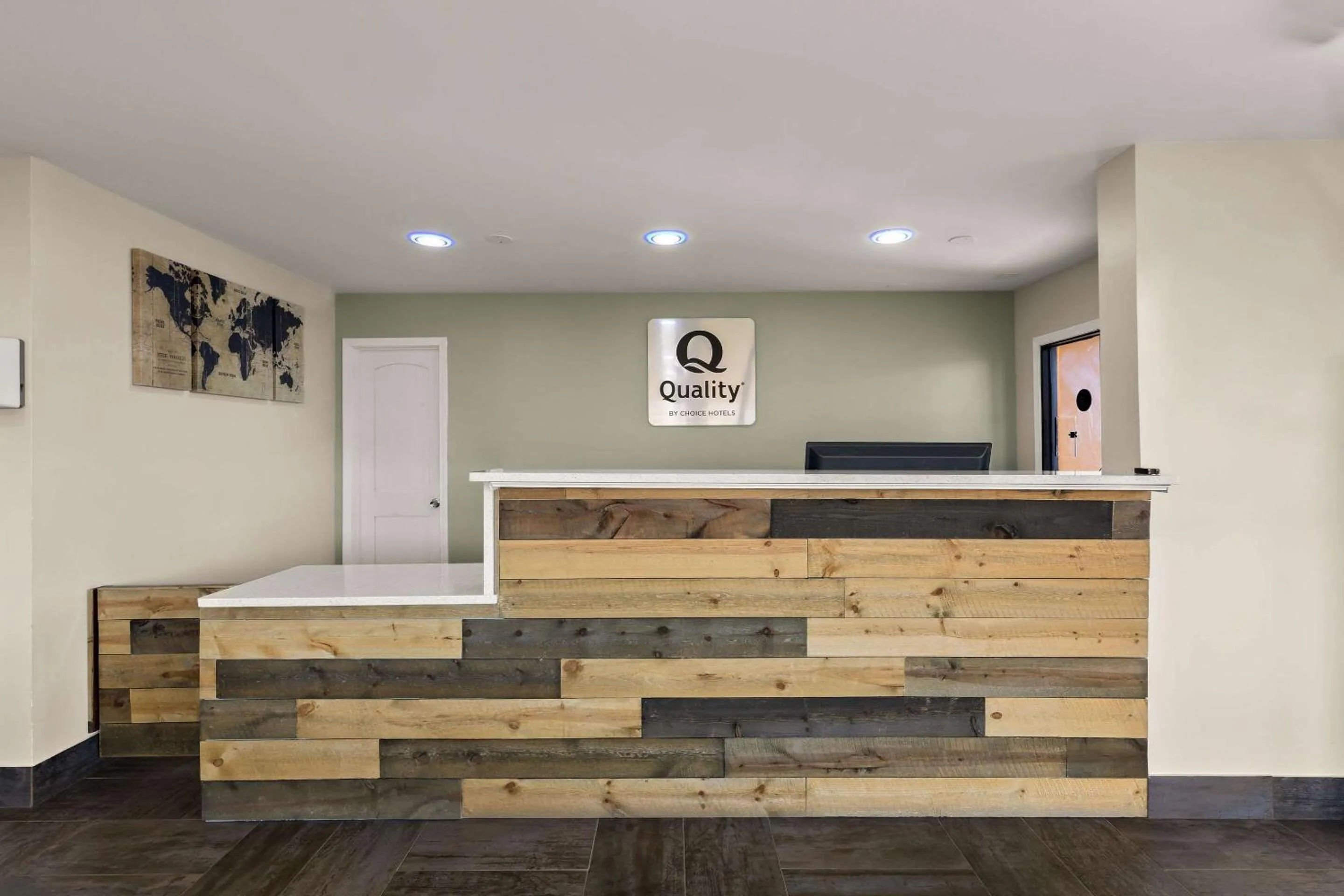 Lobby or reception in Quality Inn