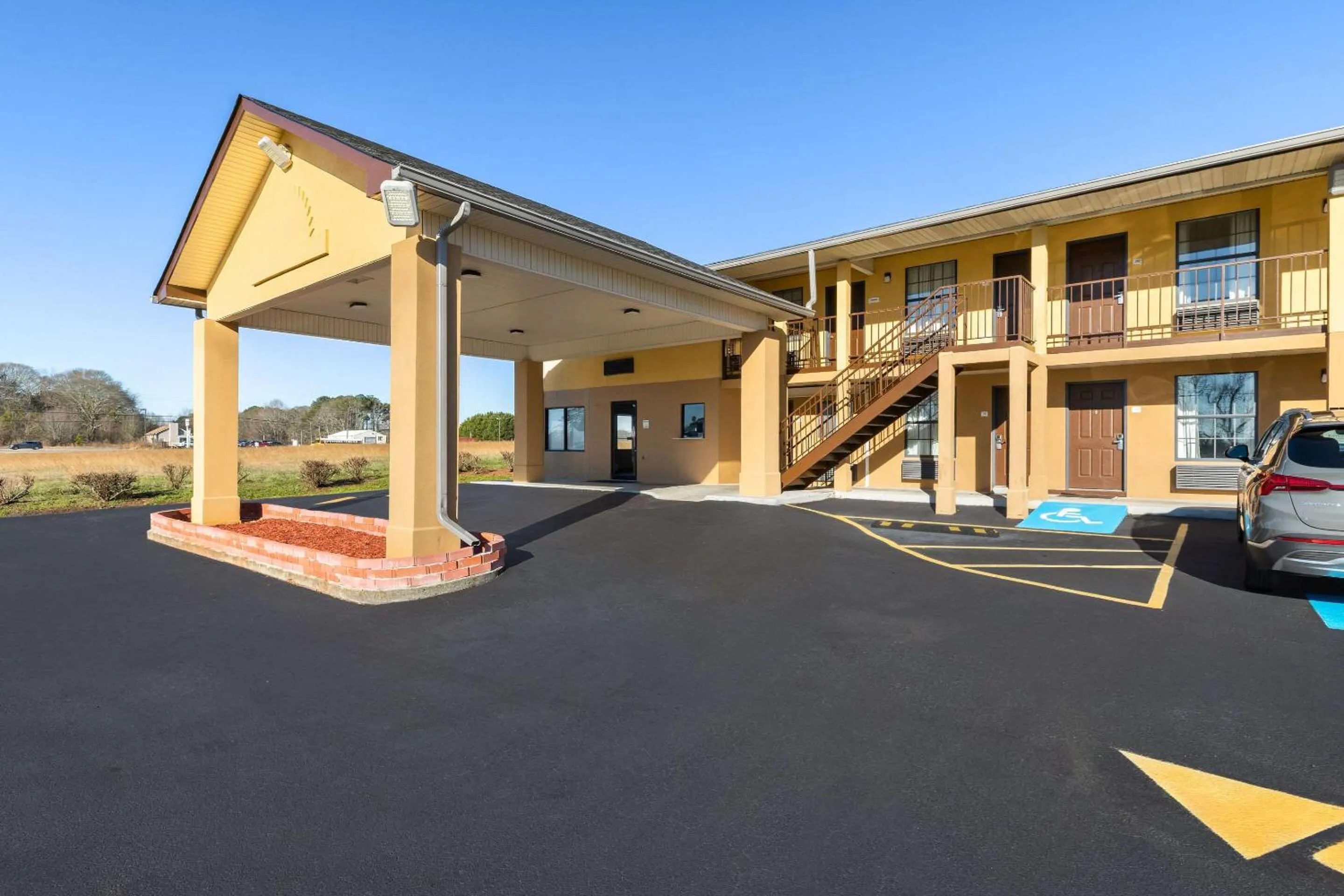 Property building in Quality Inn