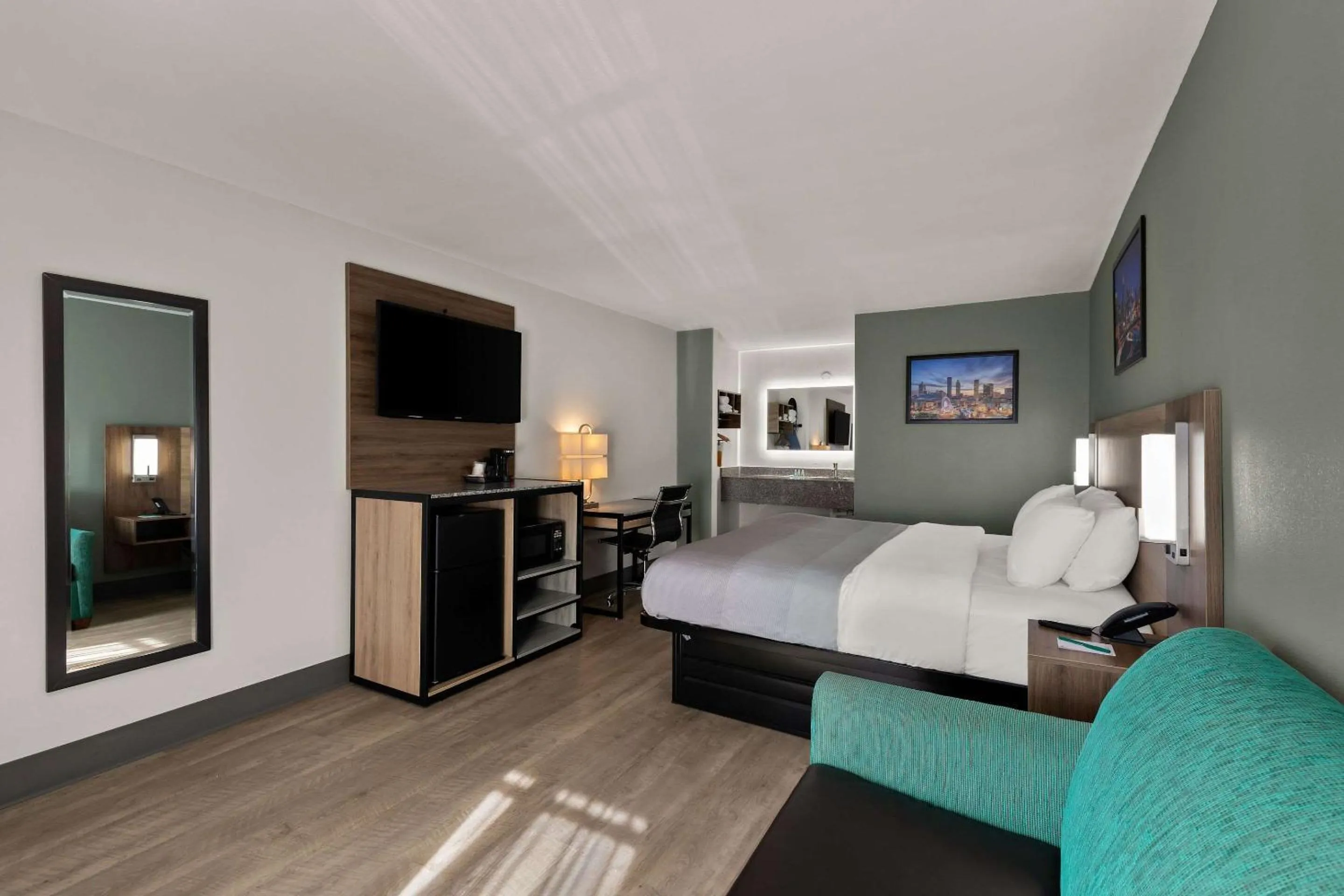 Bedroom, Bed in Quality Inn