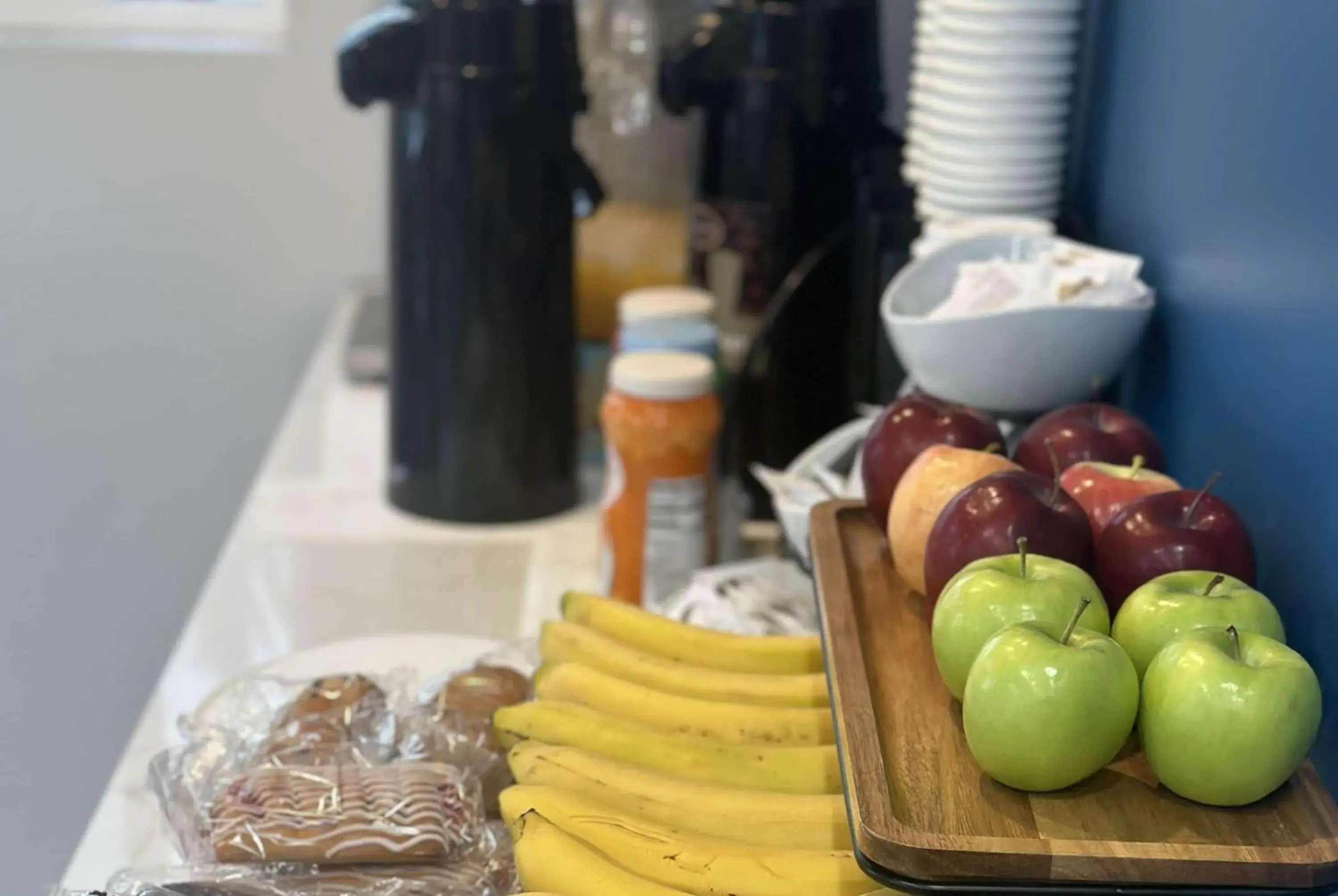 Breakfast in Super 8 by Wyndham Oceanside Downtown Breakfast in Super 8 by Wyndham Oceanside Downtown