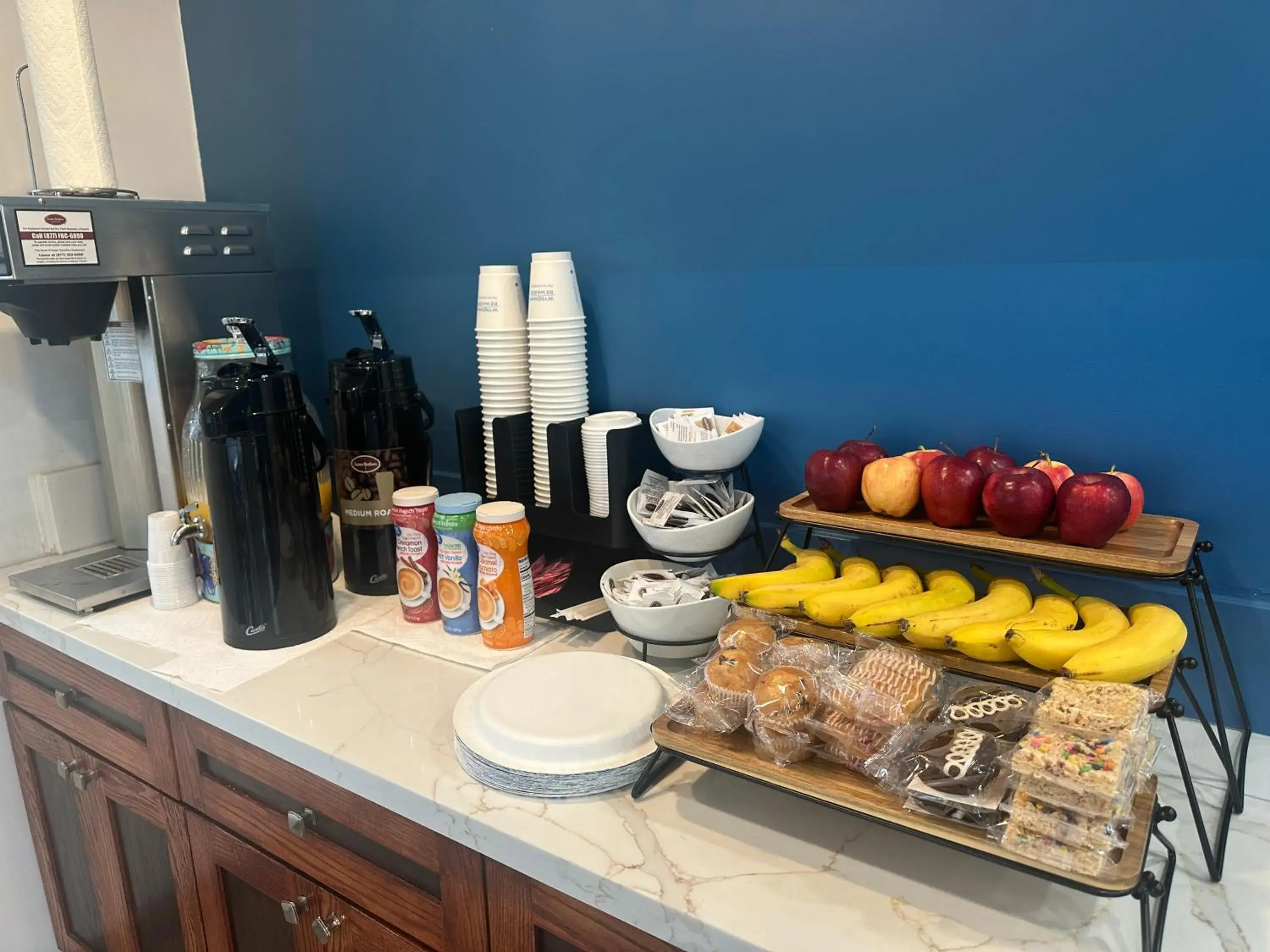 Breakfast in Super 8 by Wyndham Oceanside Downtown Breakfast in Super 8 by Wyndham Oceanside Downtown