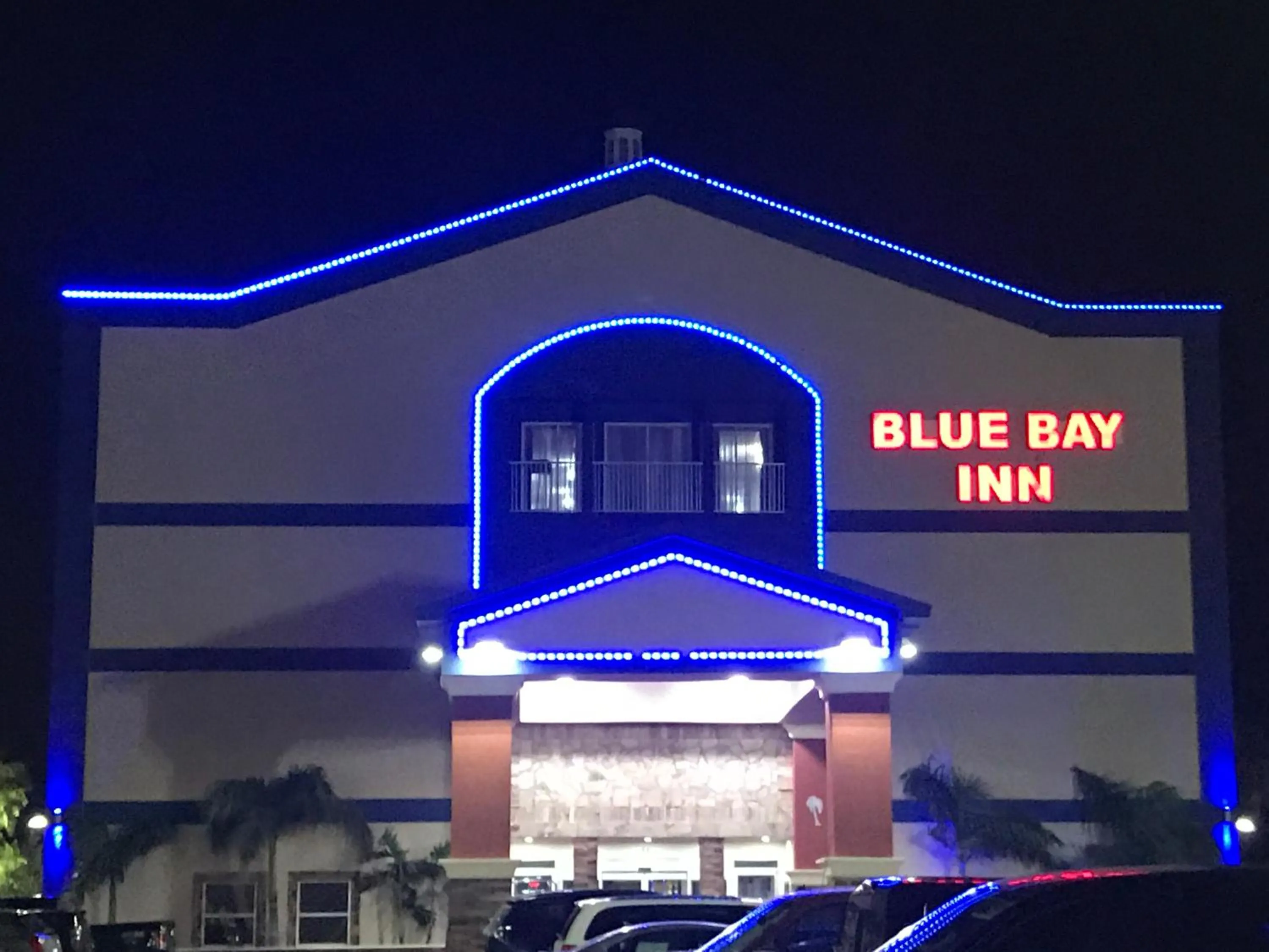 Property building in Blue Bay Inn and Suites