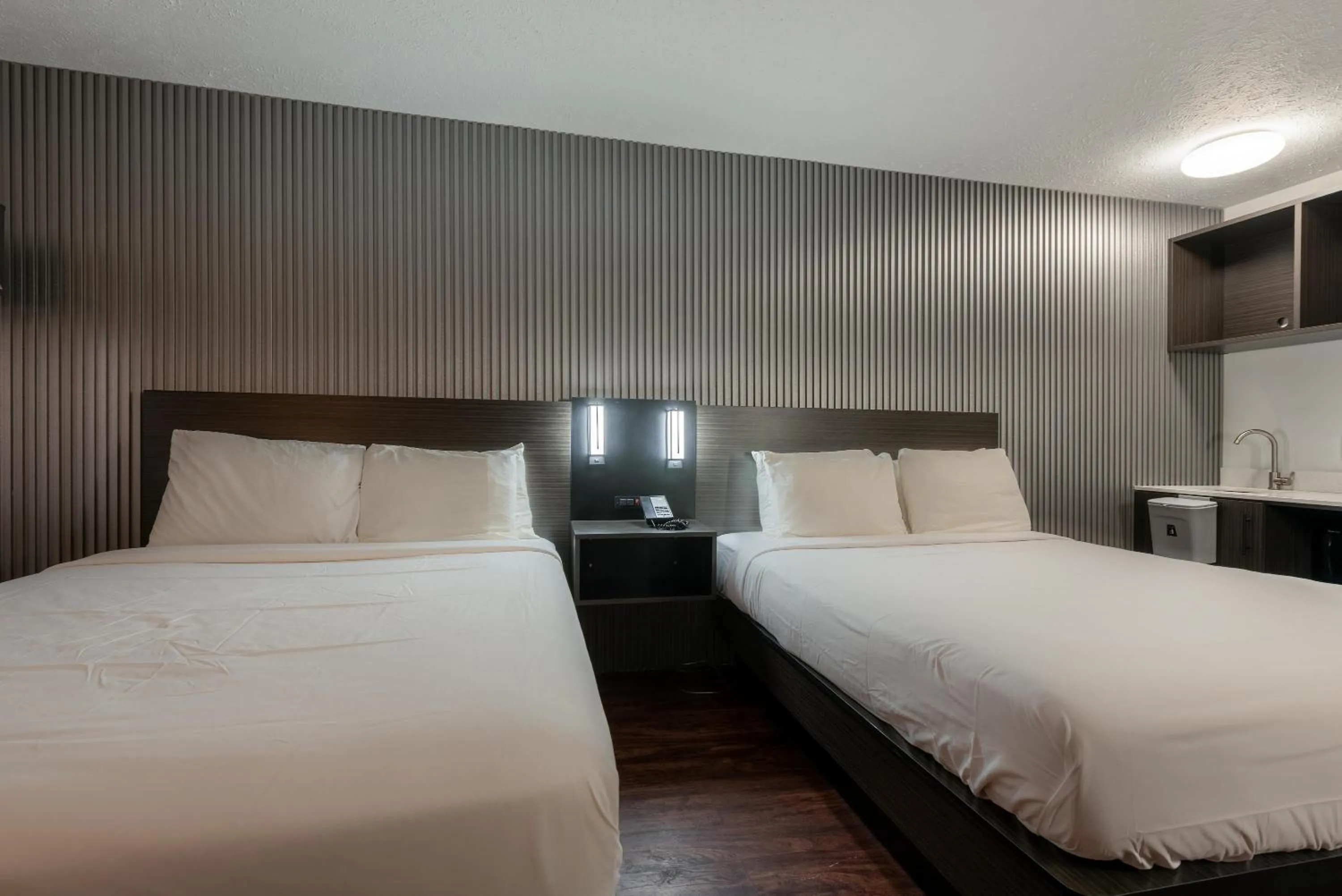 Photo of the whole room, Bed in Studio 6 Limon, CO I 70