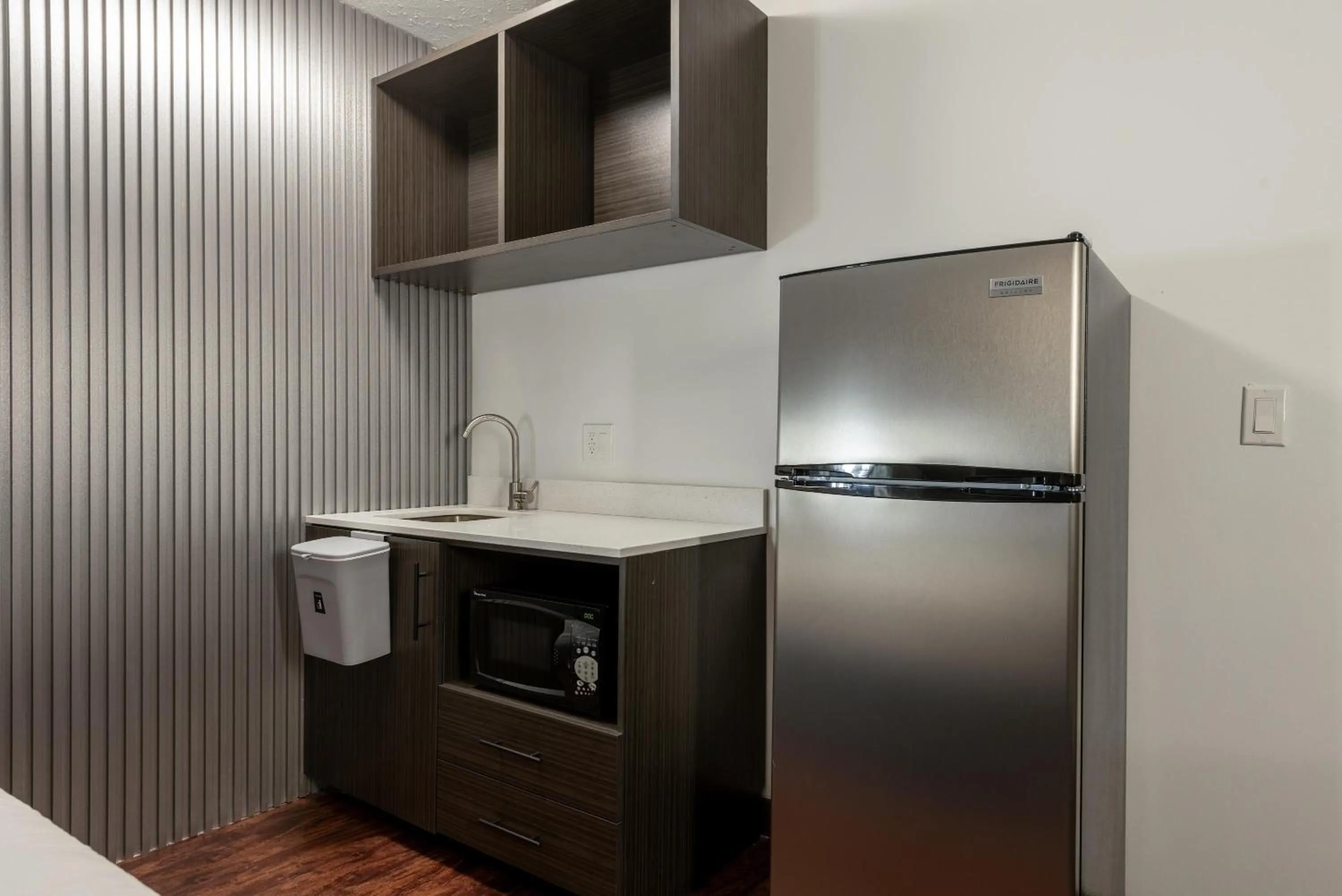 Kitchen or kitchenette in Studio 6 Limon, CO I 70