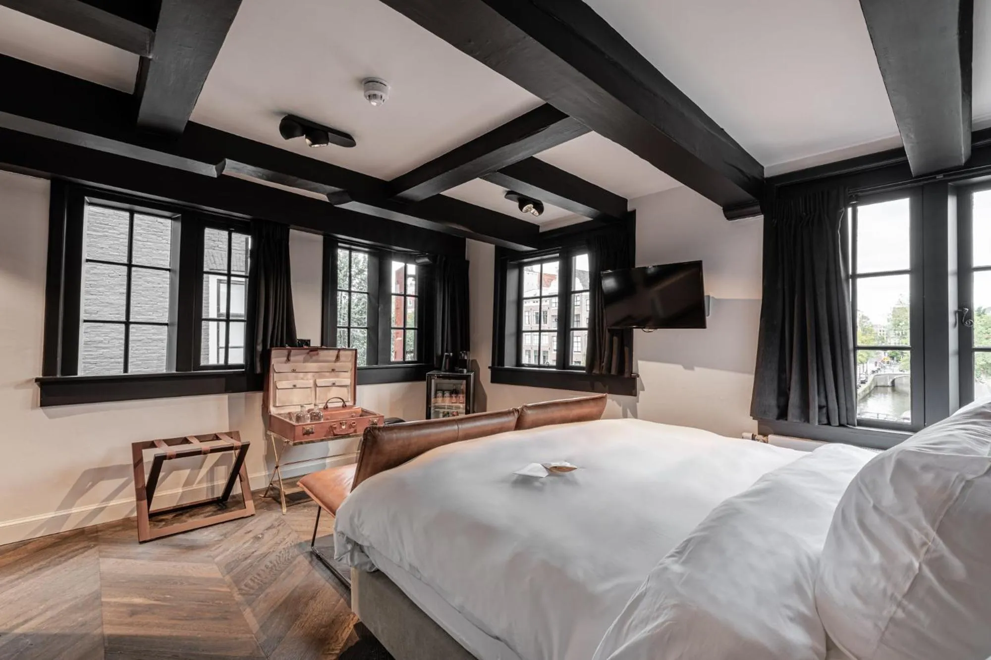 Photo of the whole room, Bed in Boutique Hotel The Craftsmen