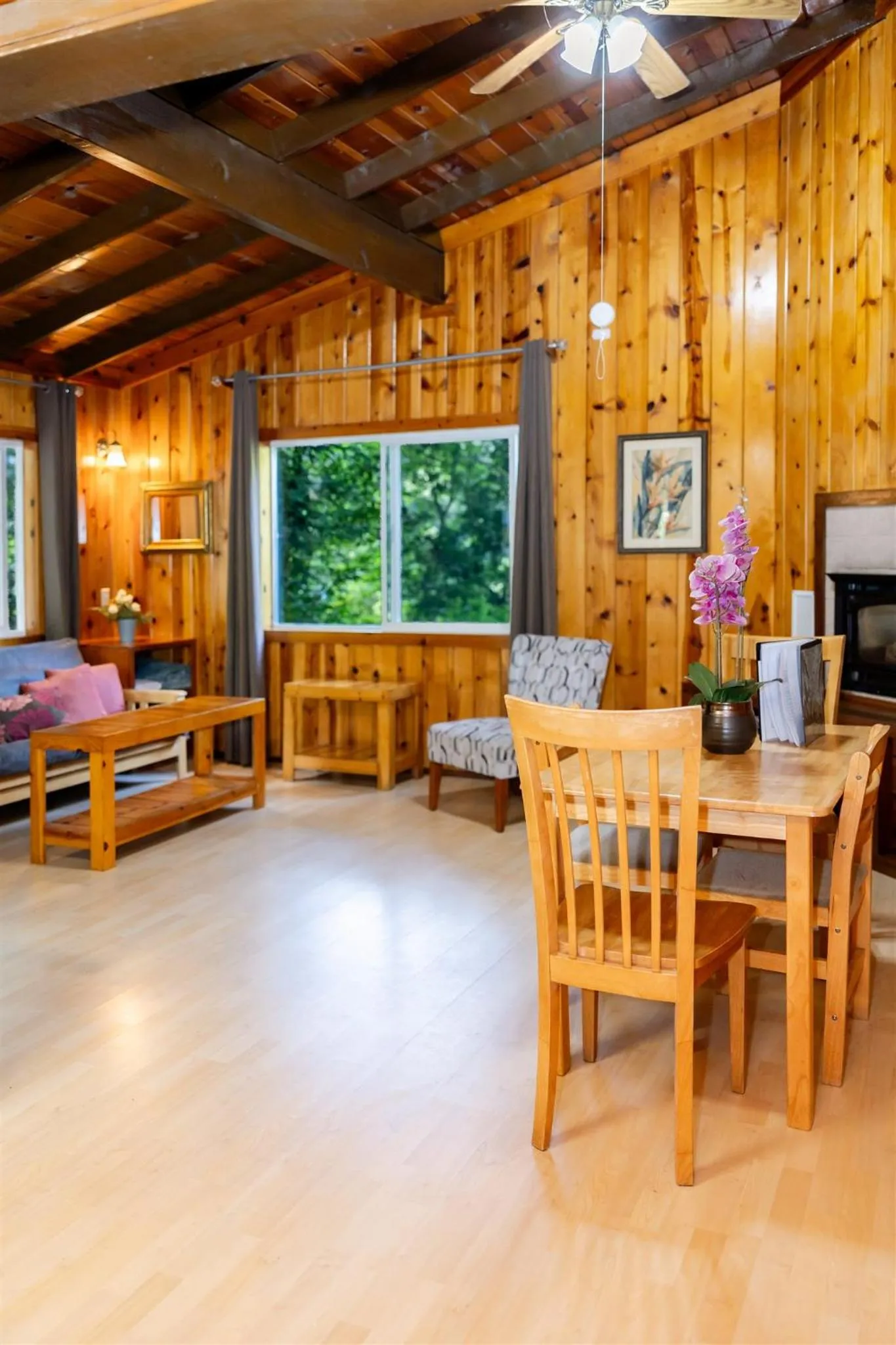 Living room in Fern River Resort