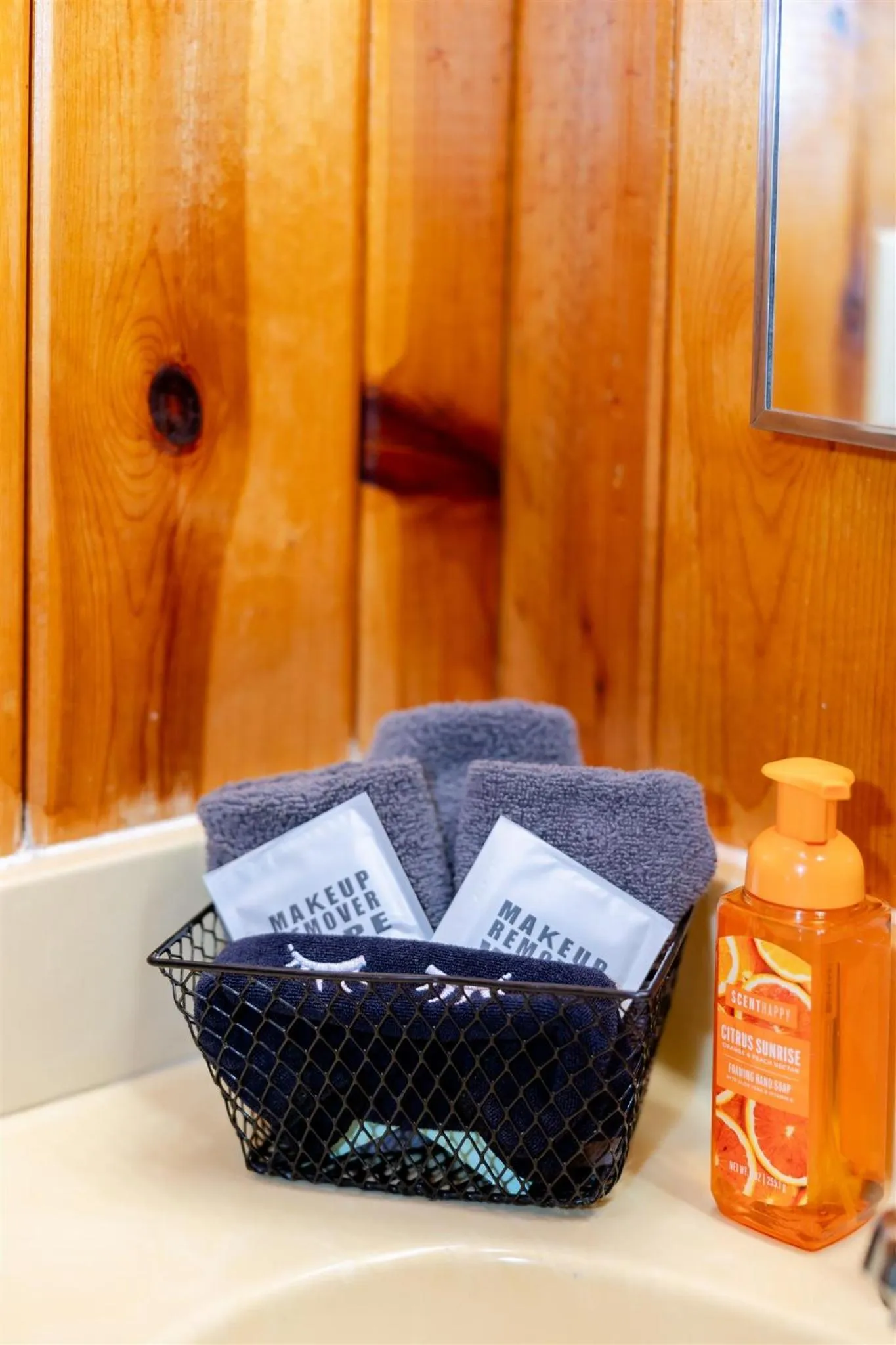 towels in Fern River Resort