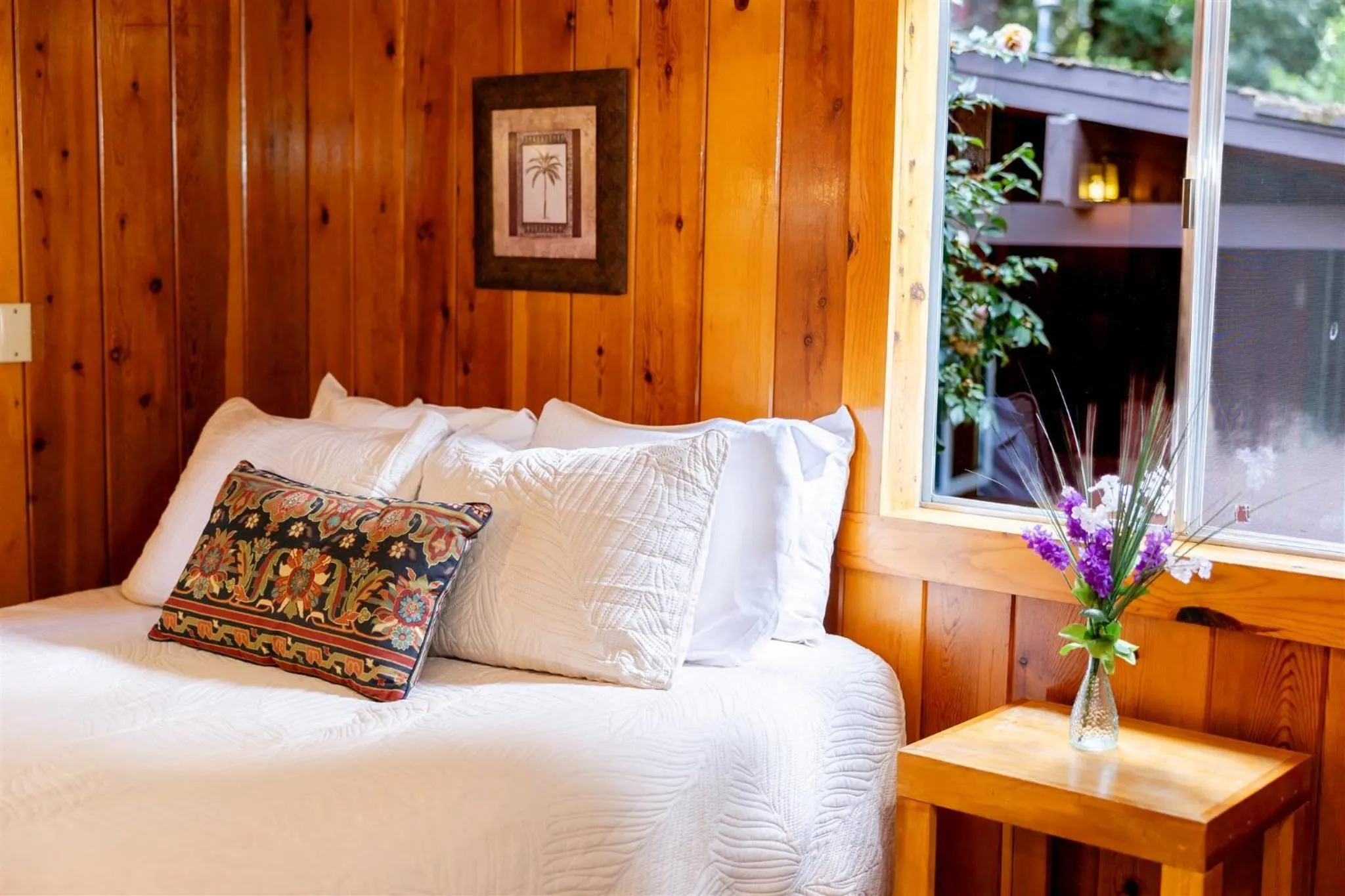 Bed in Fern River Resort