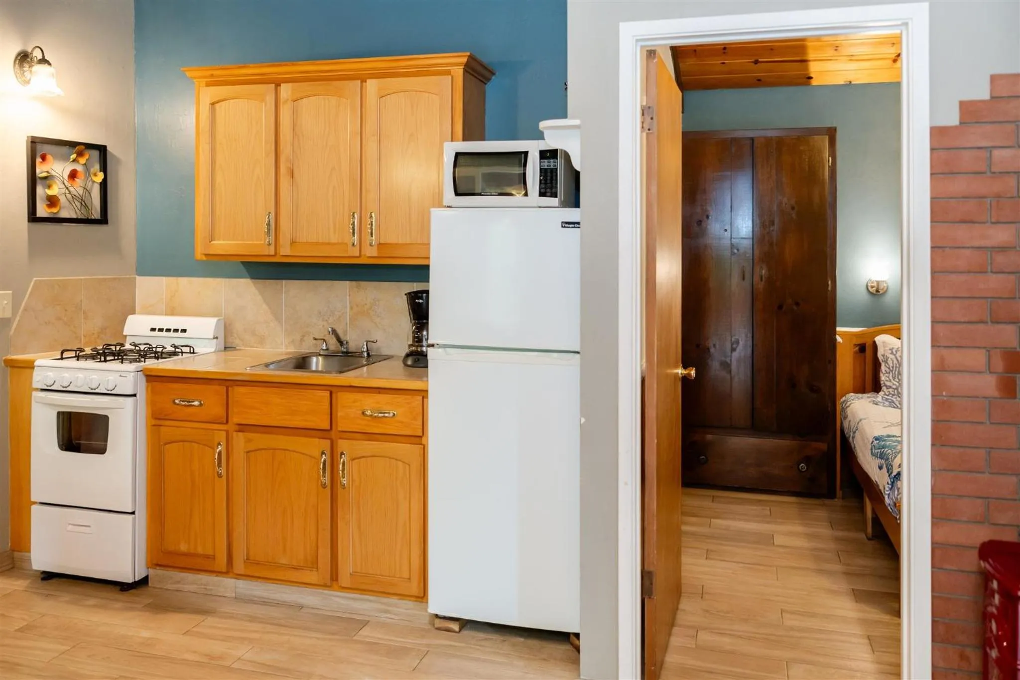 Kitchen or kitchenette in Fern River Resort