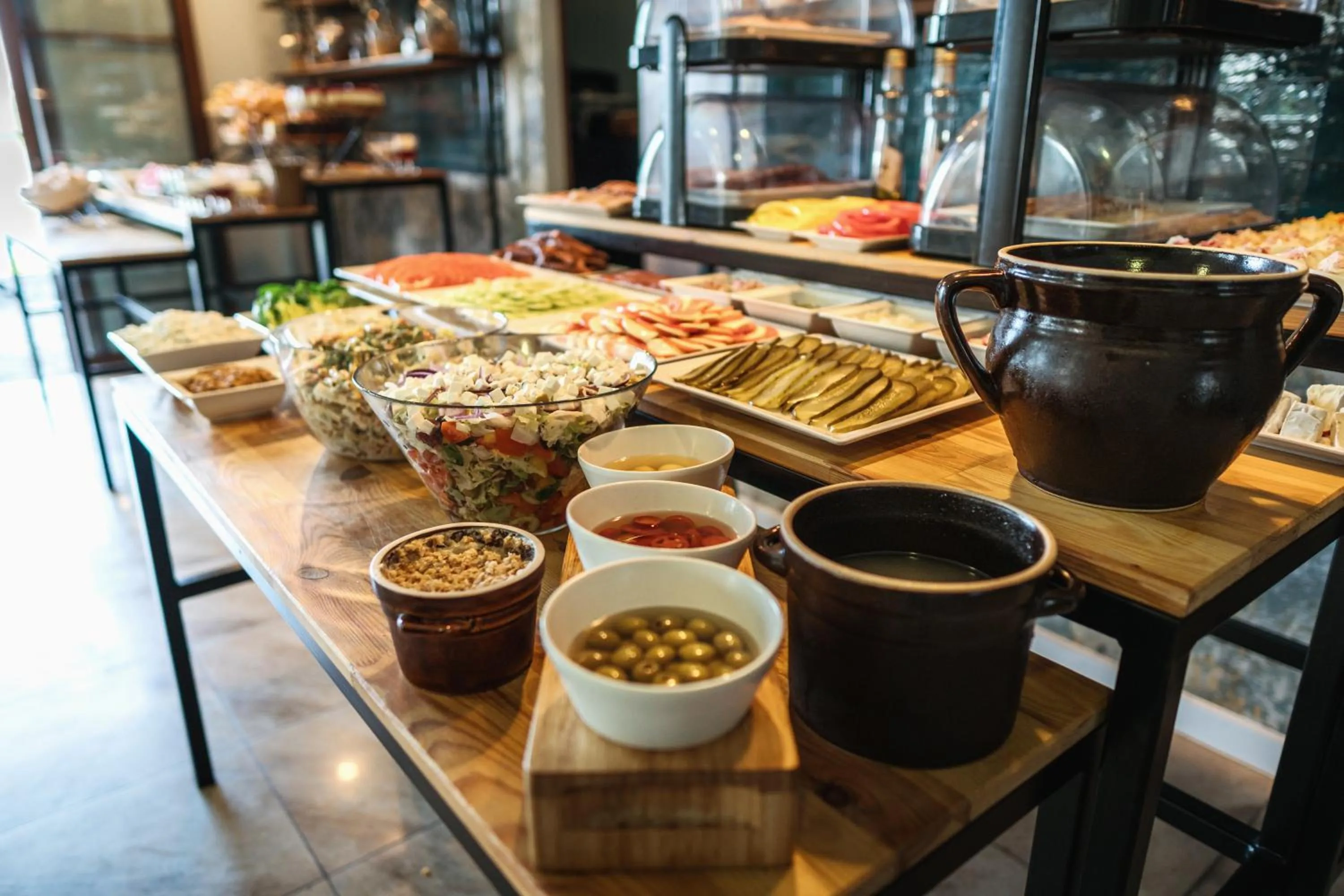 Food and drinks in White Sails Solina