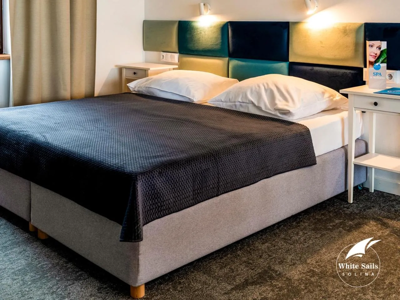 Bed in White Sails Solina