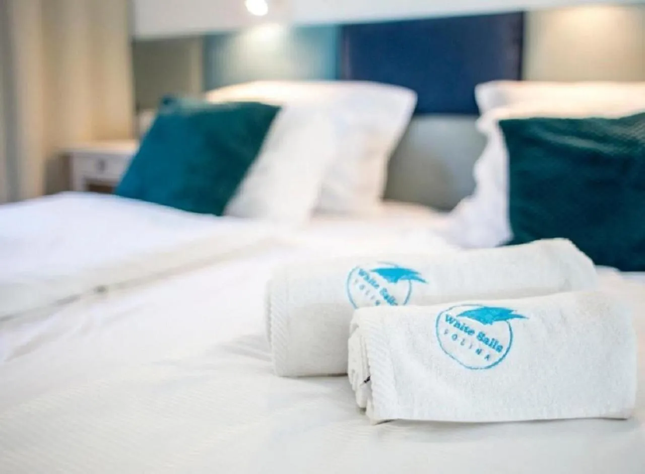 Bed in White Sails Solina