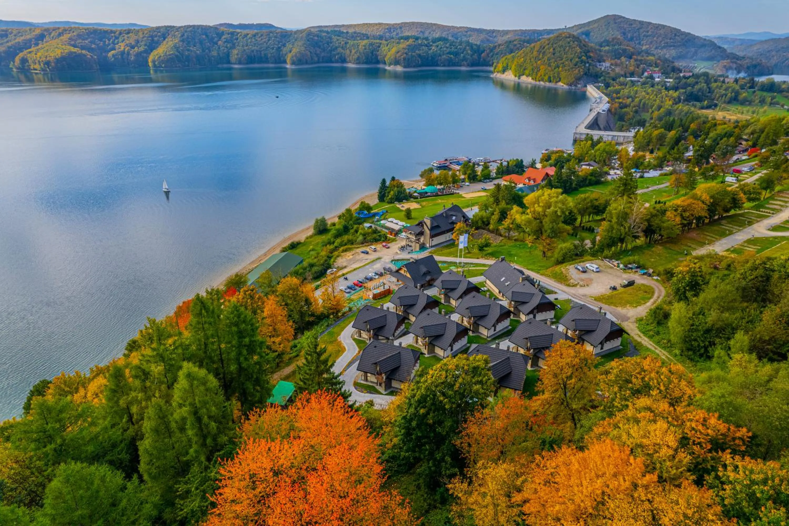 Property building in White Sails Solina