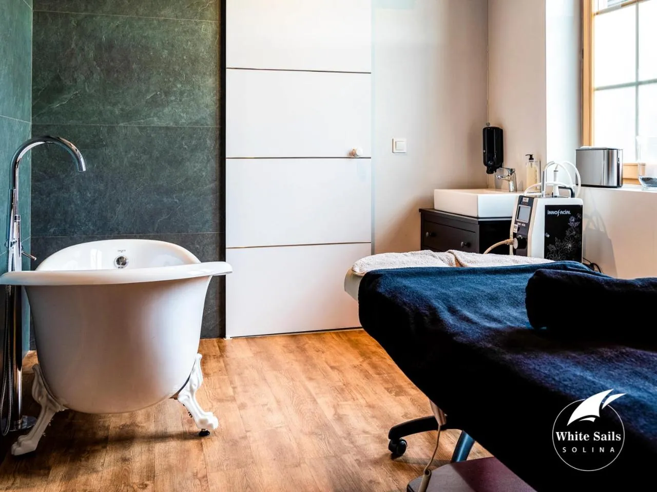 Massage in White Sails Solina