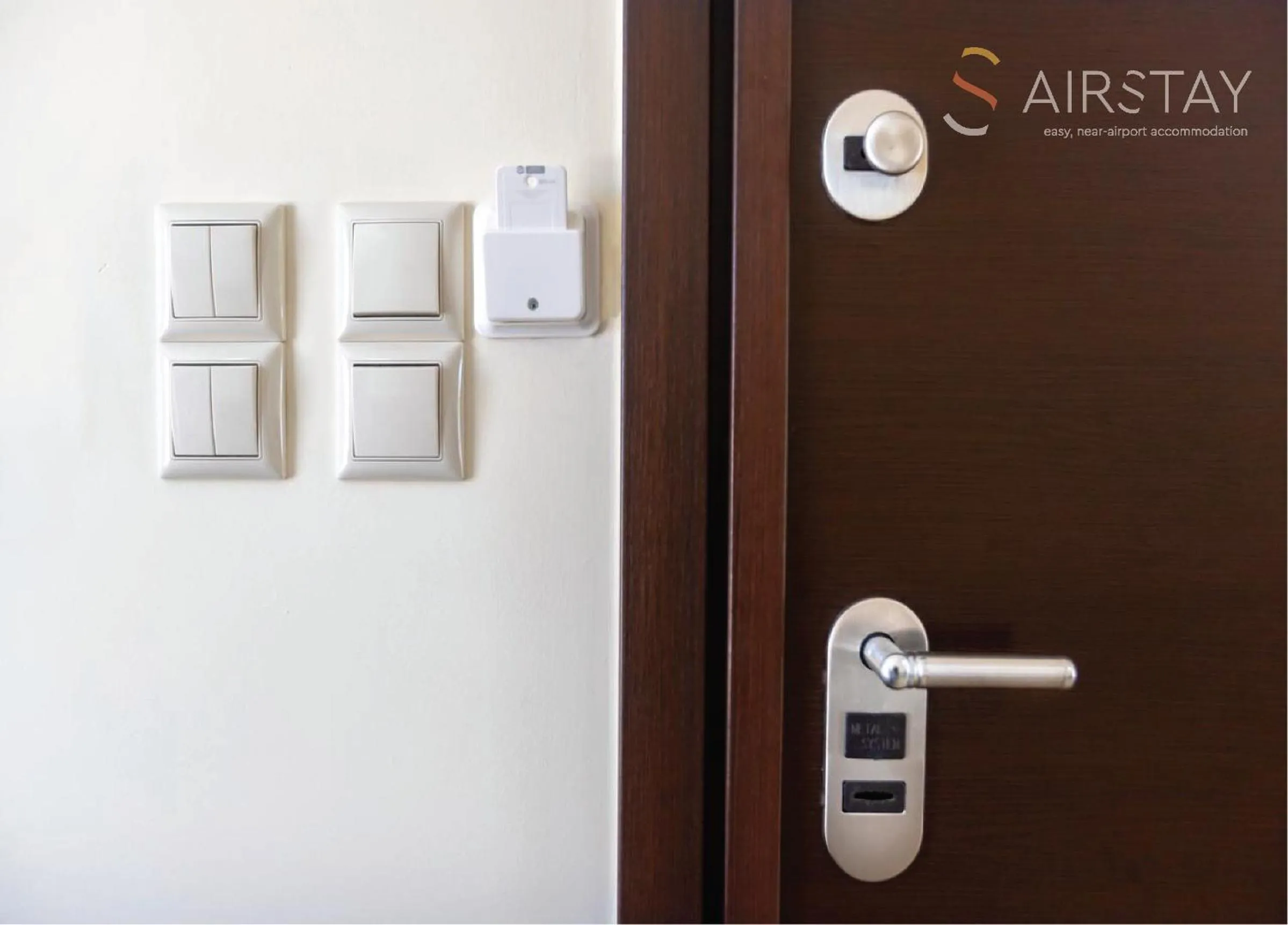 Facade/entrance in Thresh Apartments Airport by Airstay