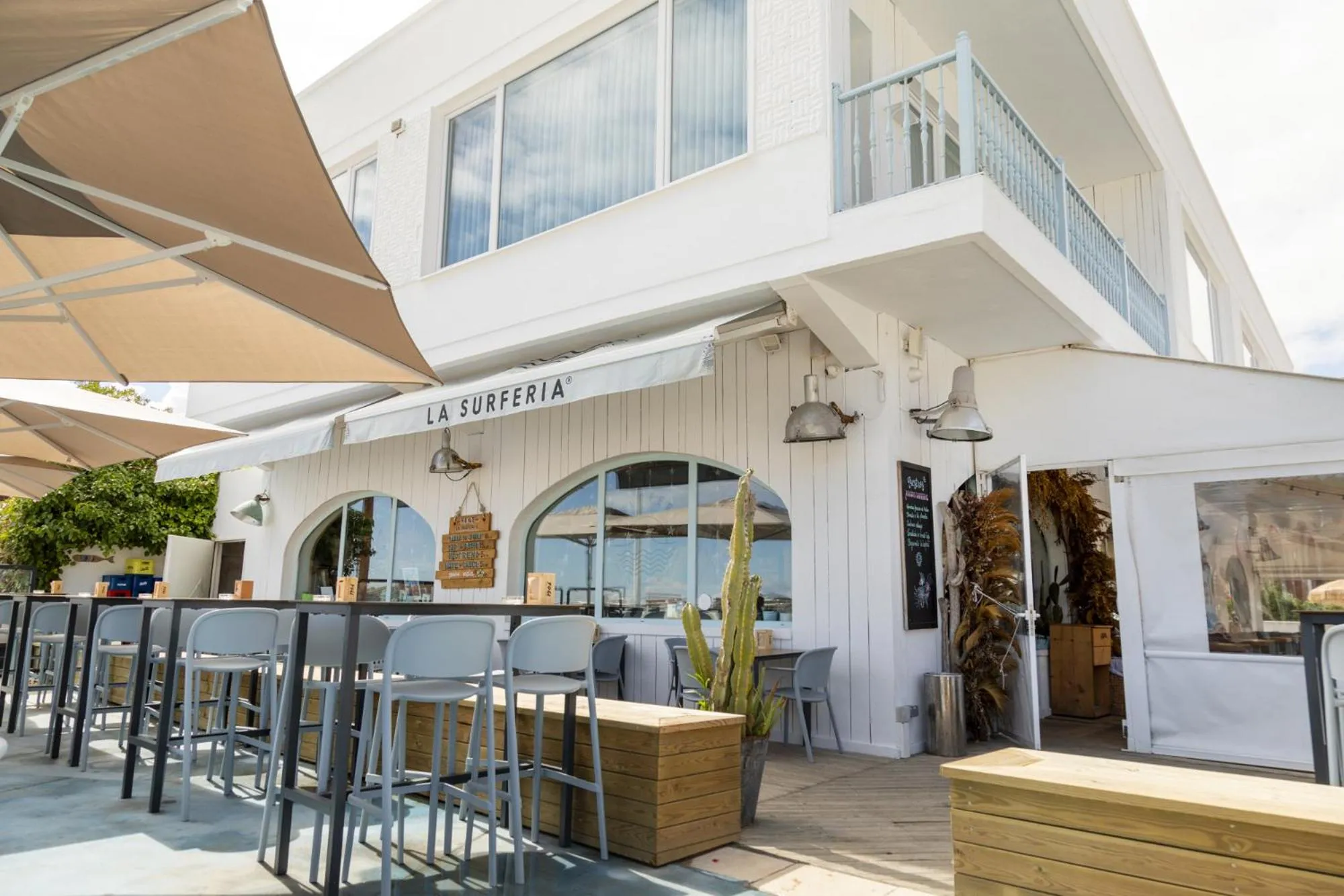 Lounge or bar in La Surfería Suances