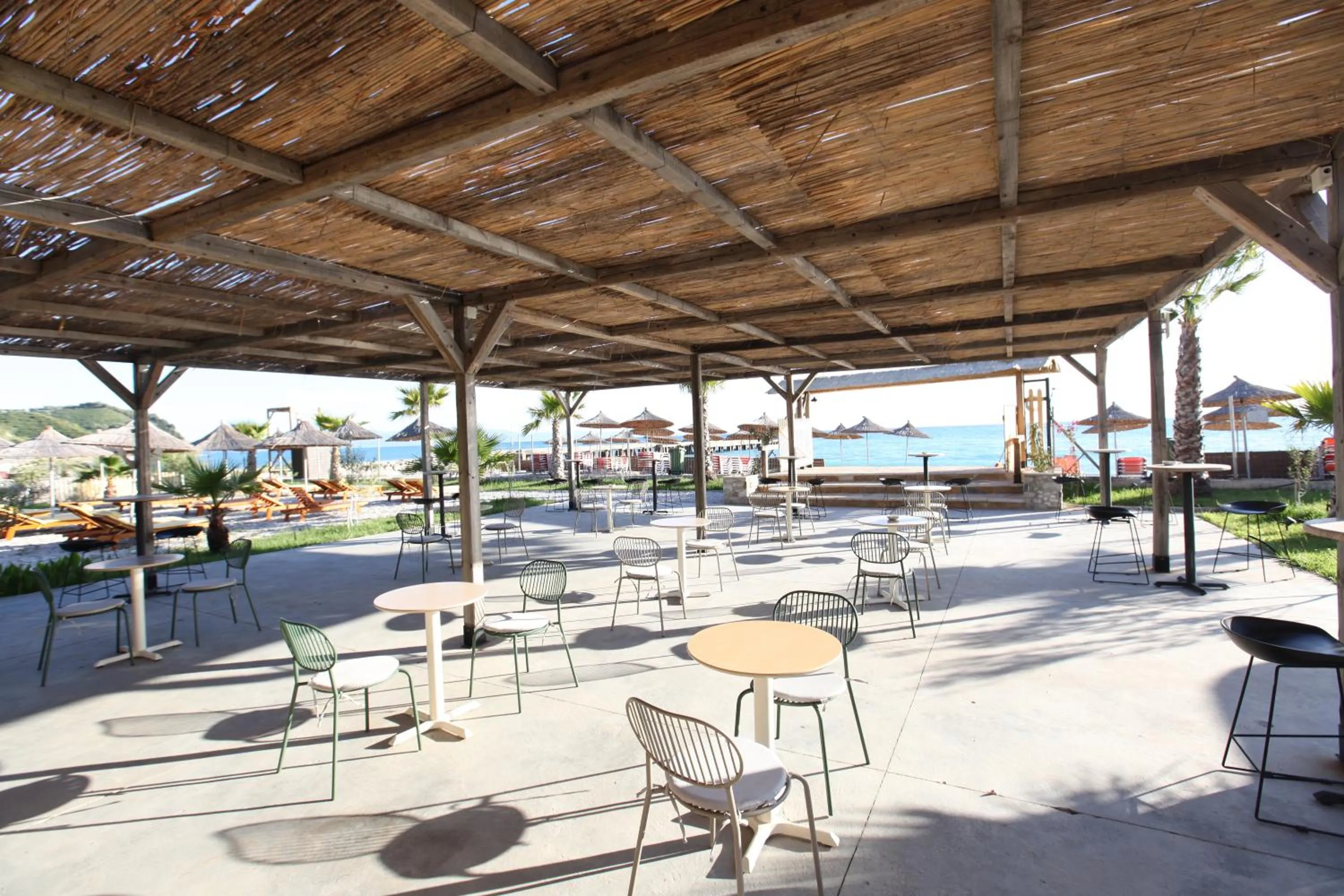Lounge or bar in Bunec Beach Resort