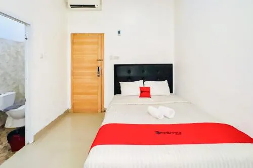 RedDoorz at Jalan Basuki Rahmat Palembang