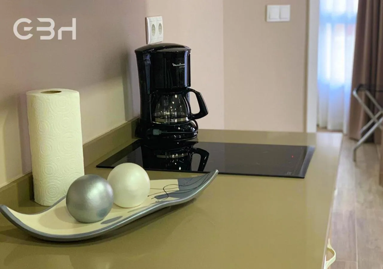 Coffee/tea facilities in GBH Hotel-Apartamentos Caballito de Mar