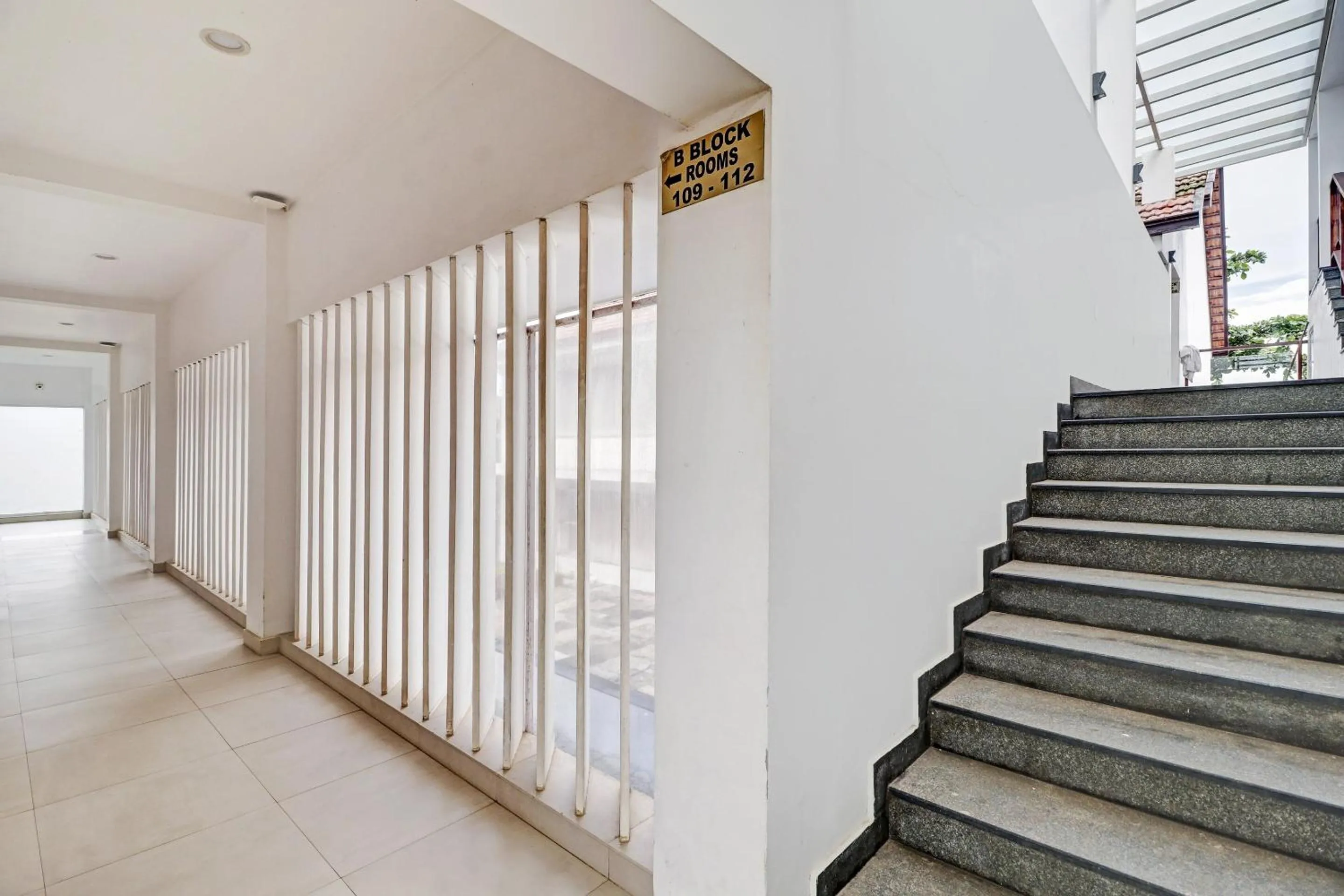 Lobby or reception in Super OAK Edassery's Sealine Villa Stay